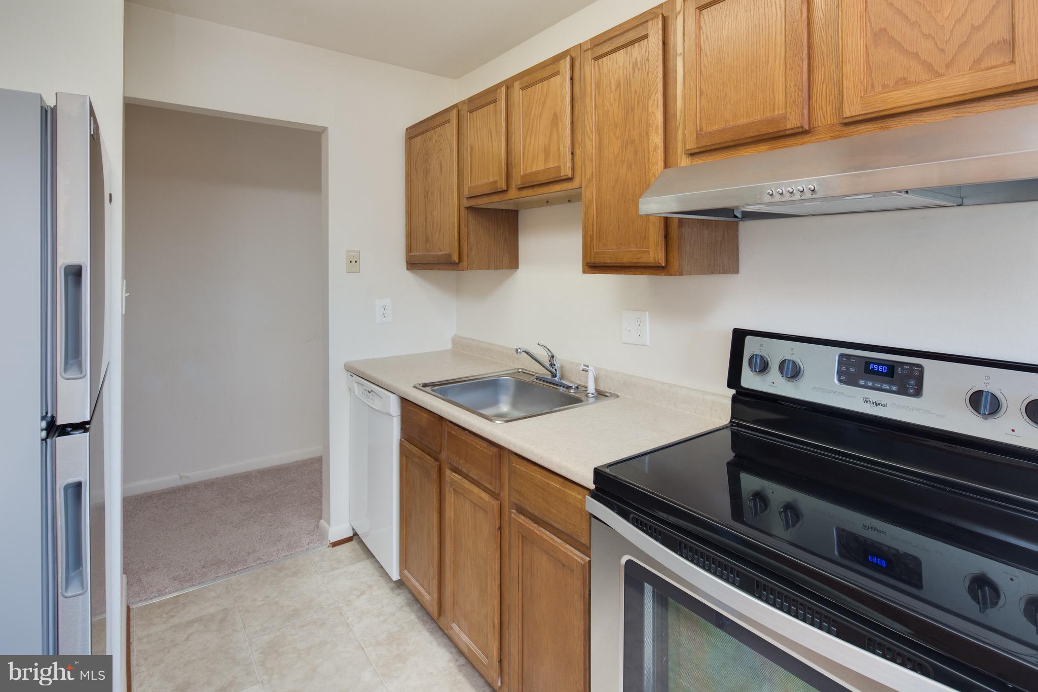 HUNTINGTON WALK - Residential Lease