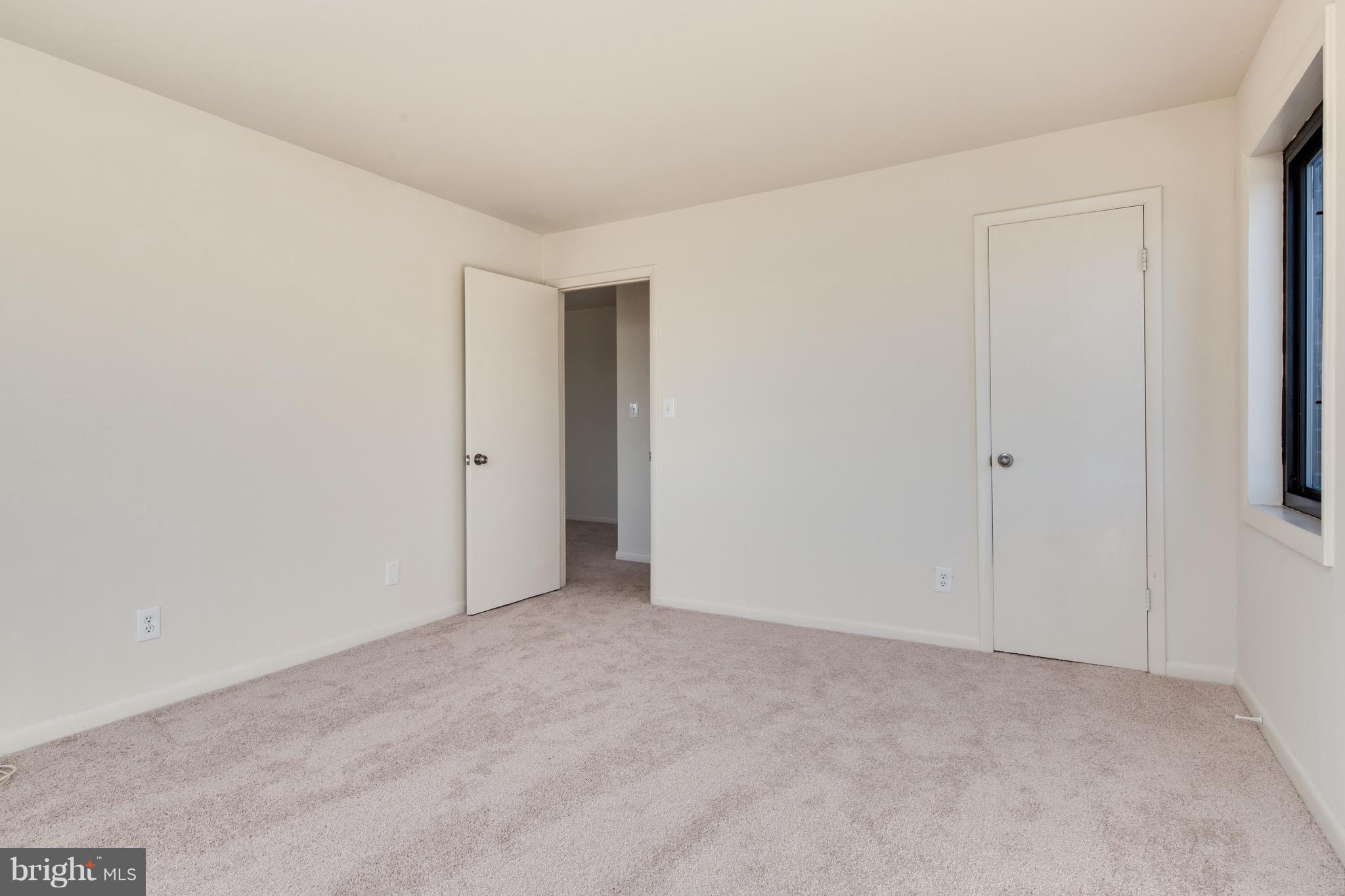 HUNTINGTON WALK - Residential Lease