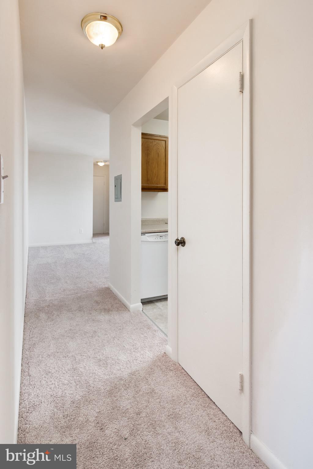 HUNTINGTON WALK - Residential Lease