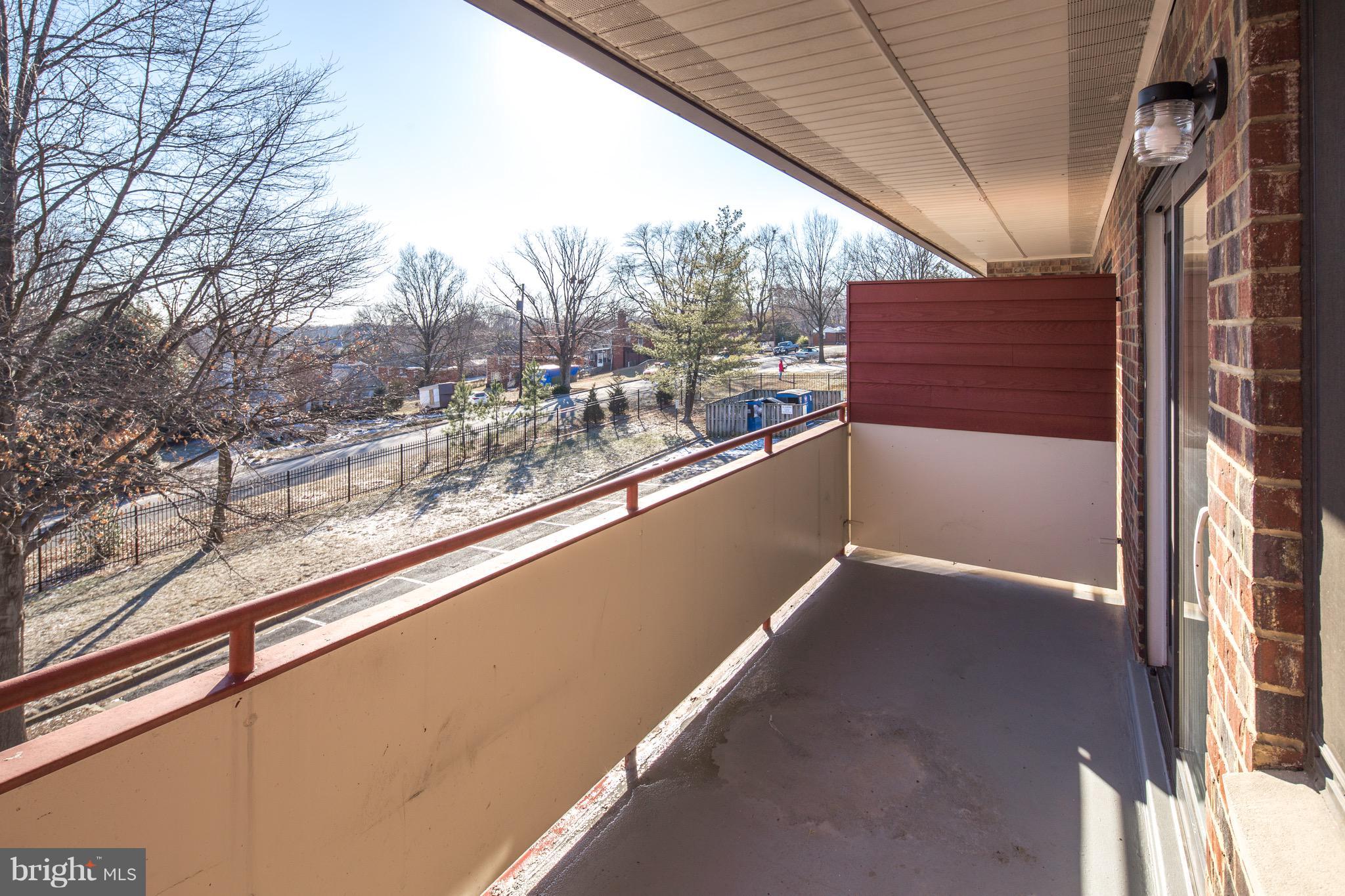 HUNTINGTON WALK - Residential Lease