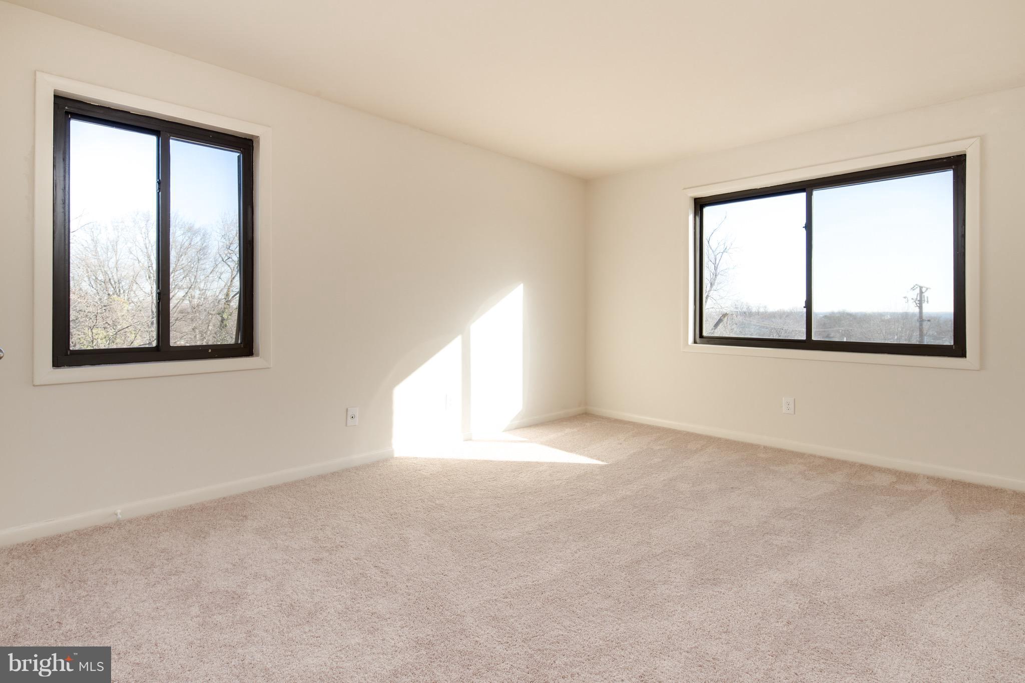 HUNTINGTON WALK - Residential Lease