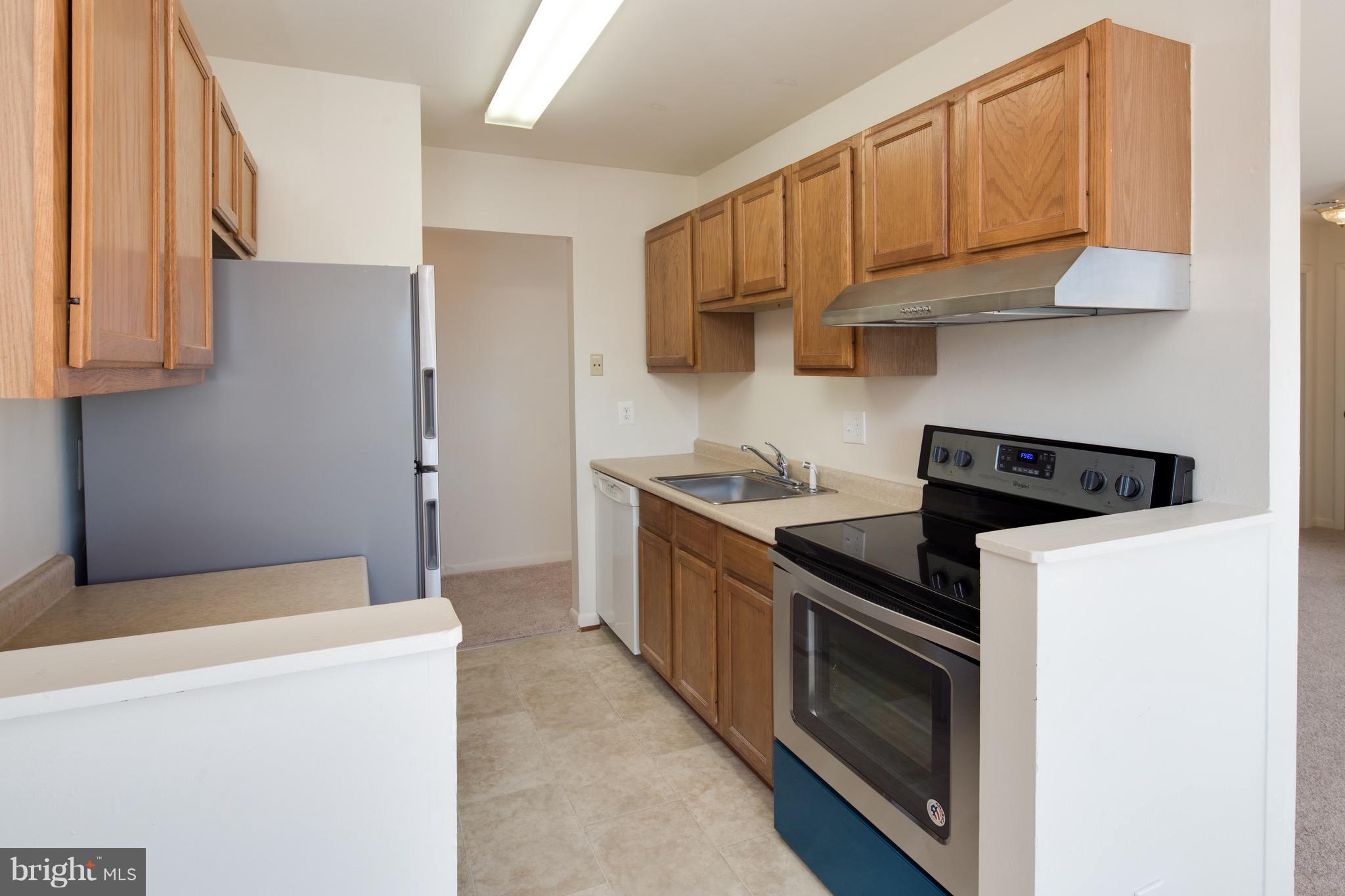 HUNTINGTON WALK - Residential Lease