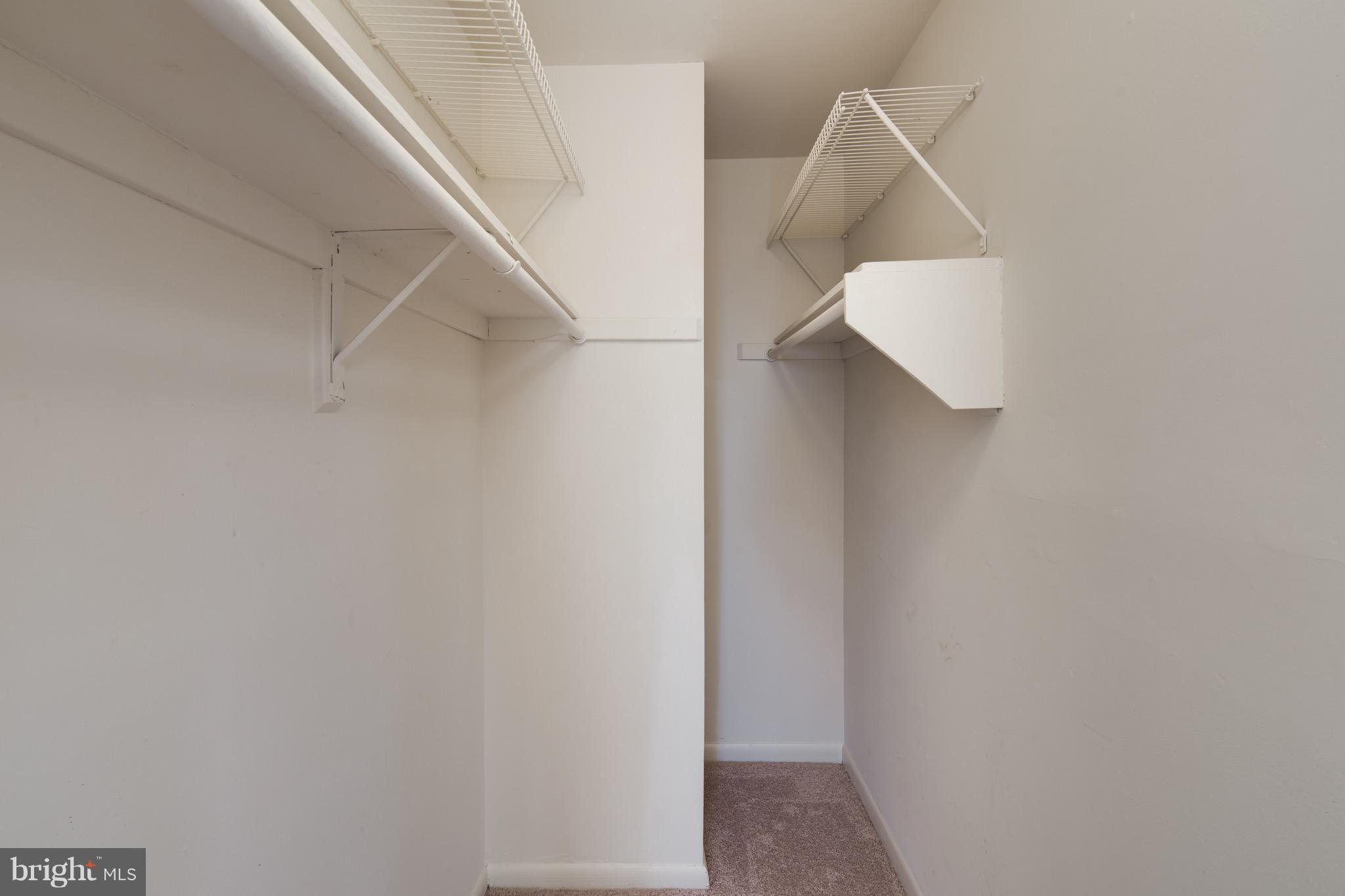 HUNTINGTON WALK - Residential Lease