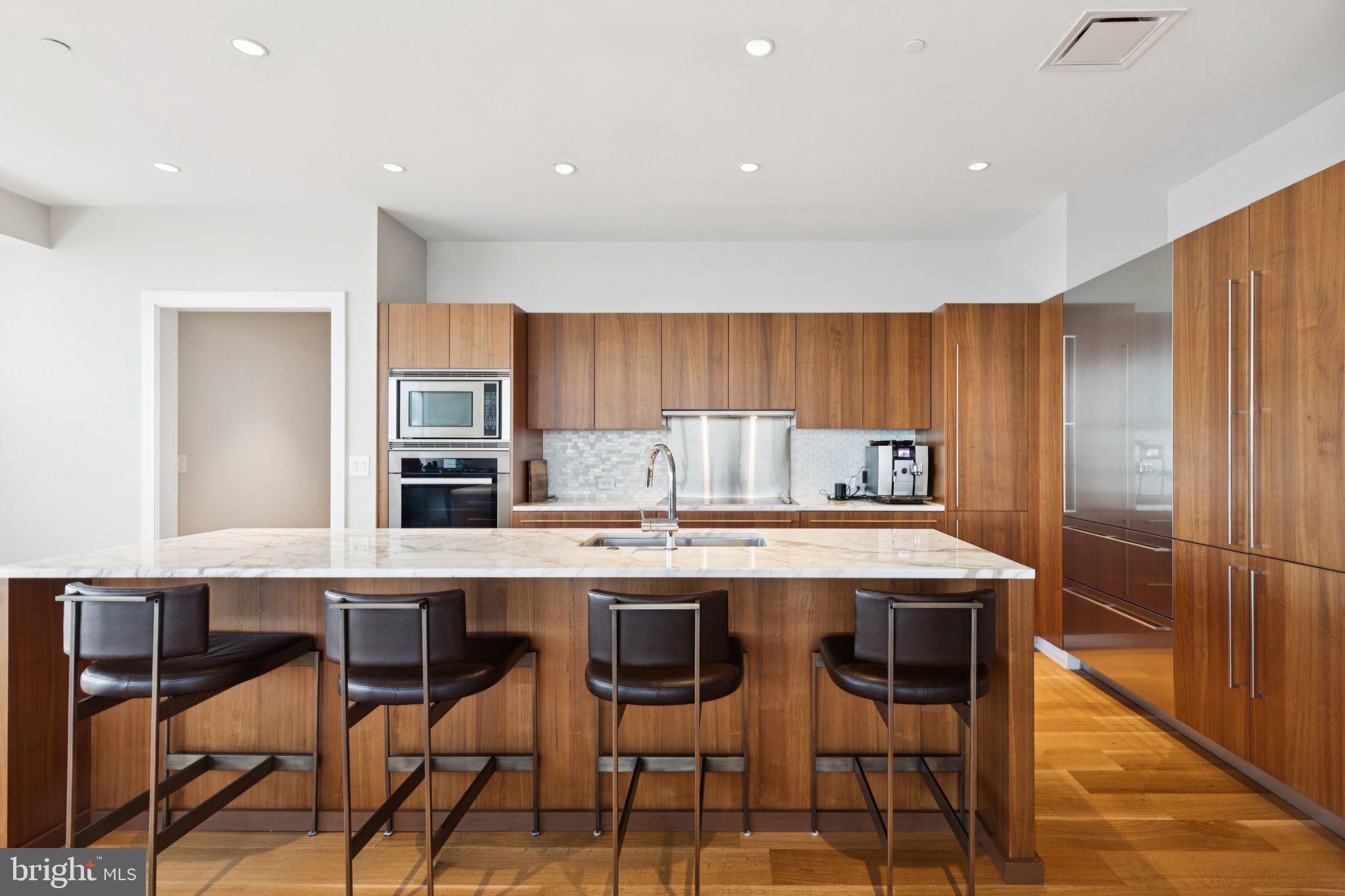 CENTER CITY - Residential