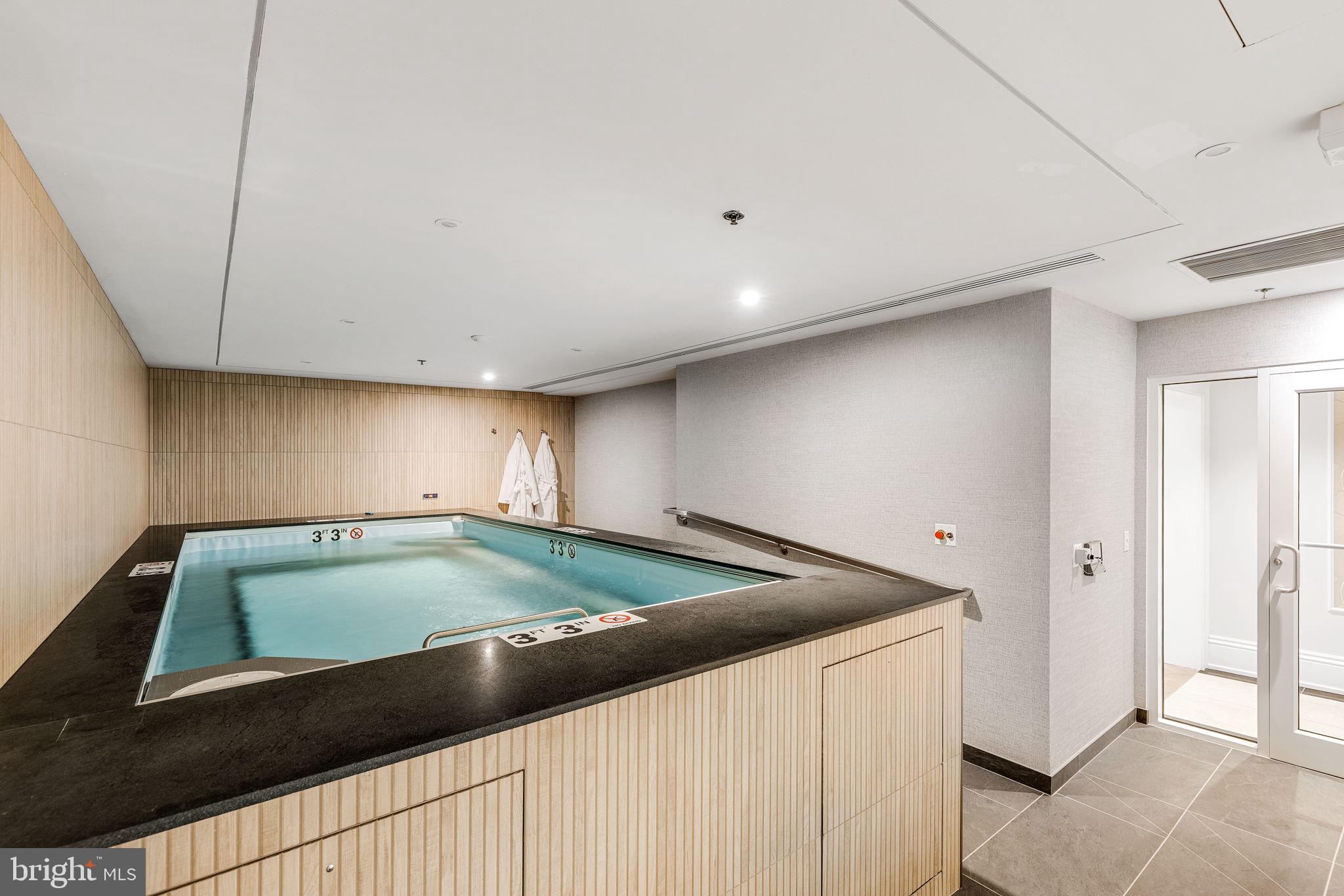 CENTER CITY - Residential