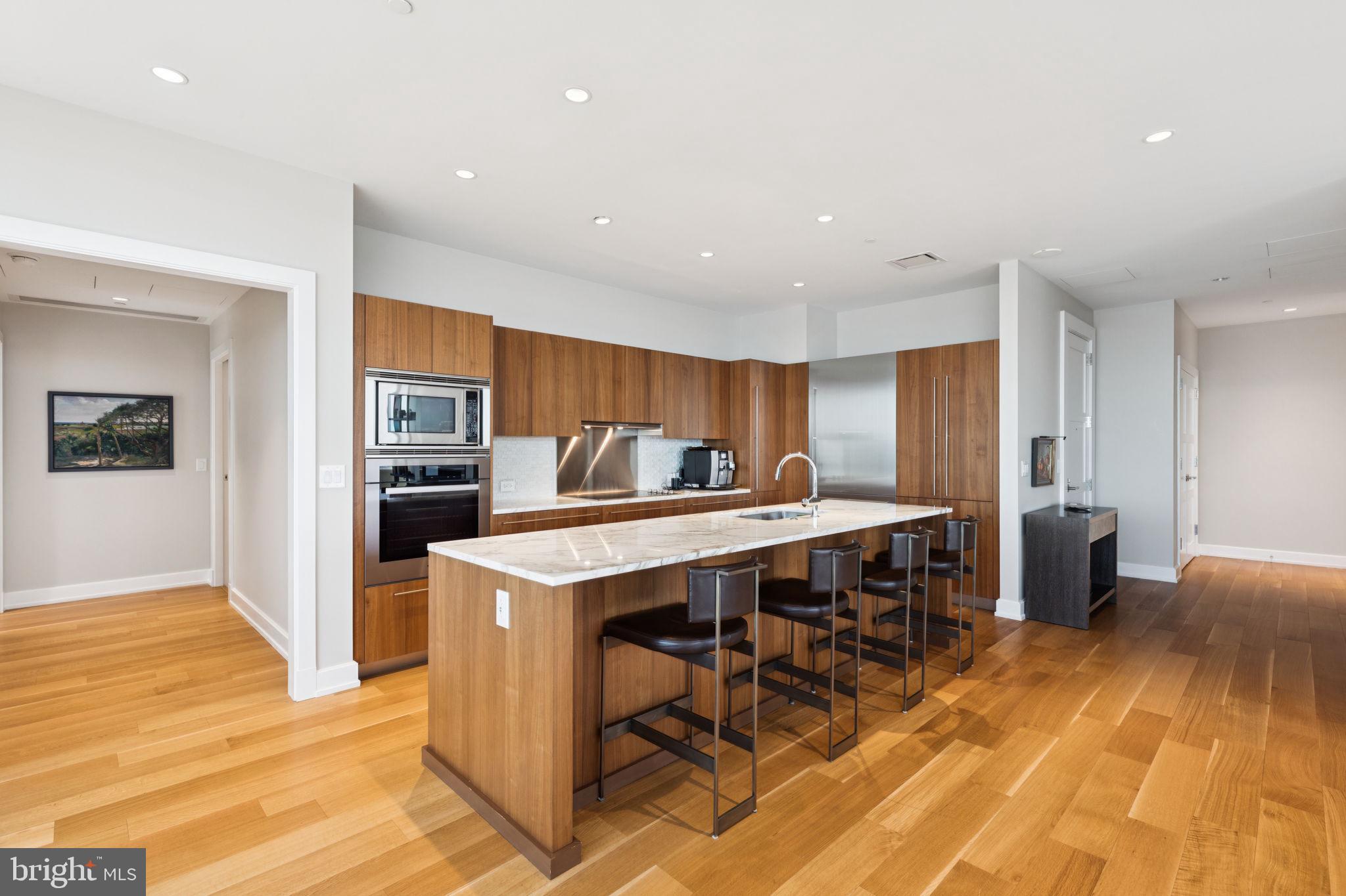 CENTER CITY - Residential