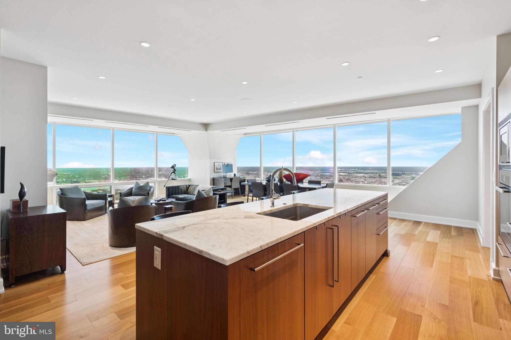 CENTER CITY - Residential