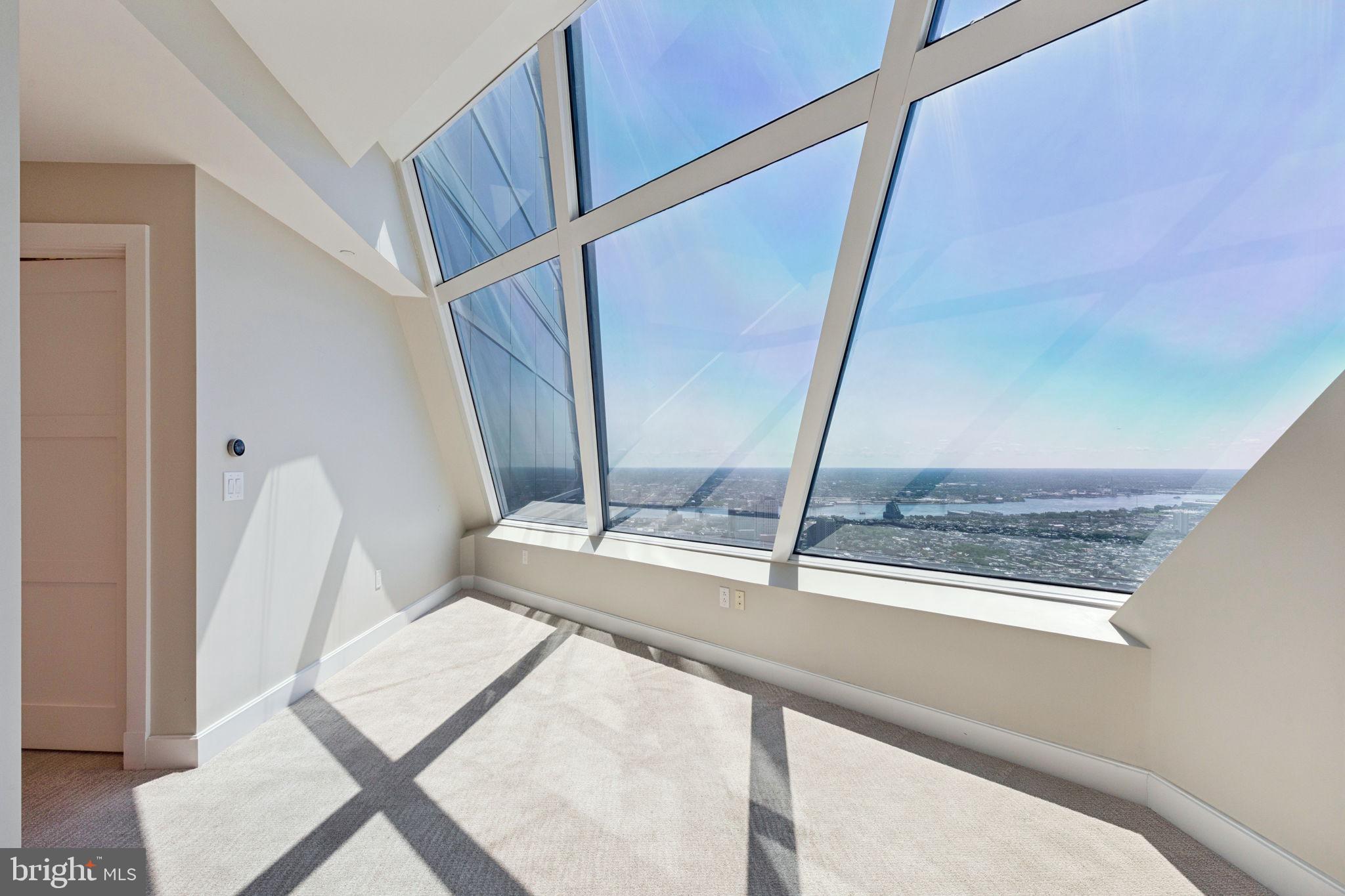 CENTER CITY - Residential