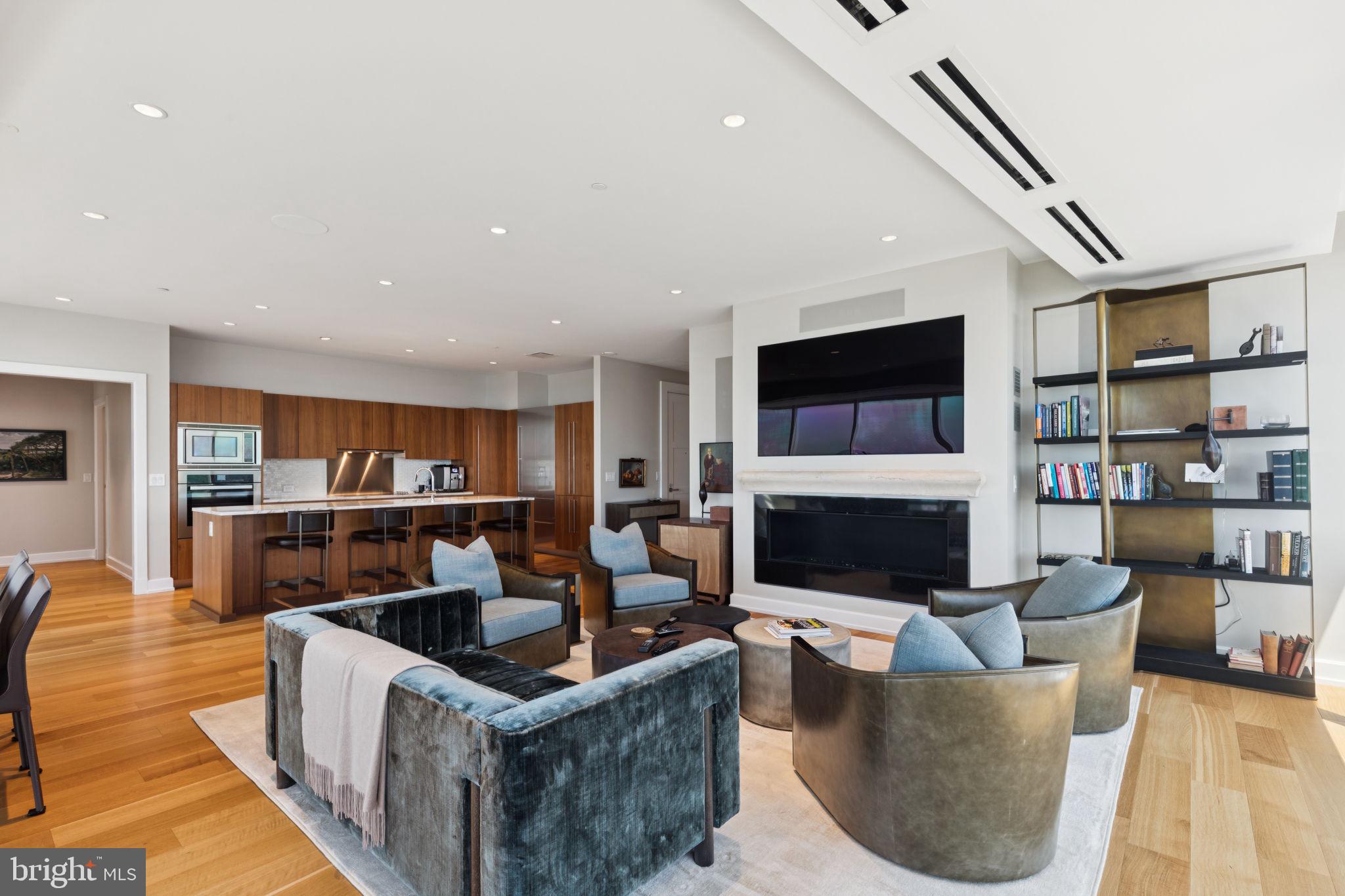CENTER CITY - Residential