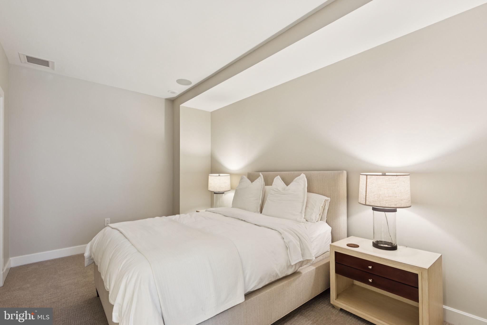 CENTER CITY - Residential