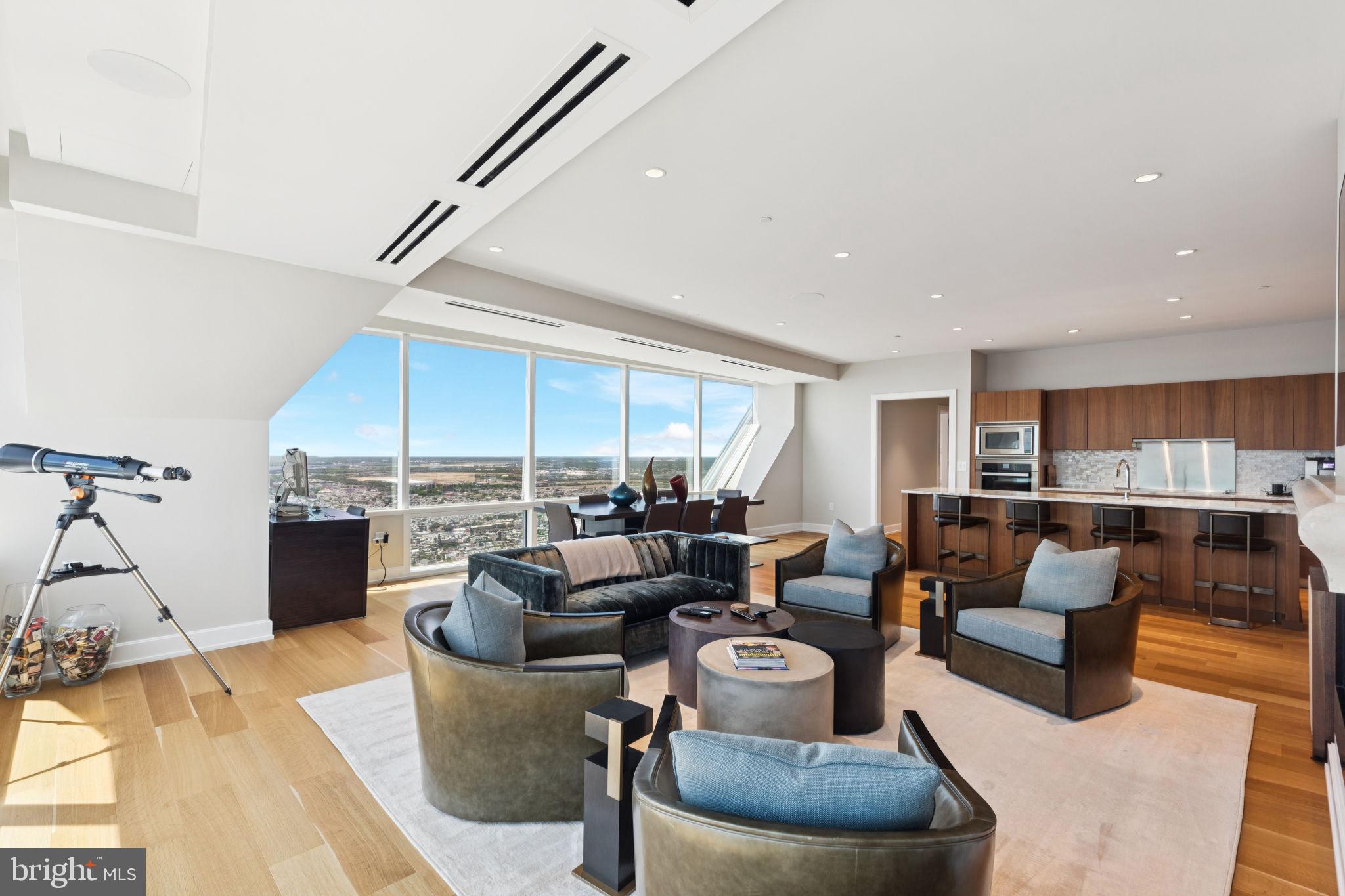 CENTER CITY - Residential