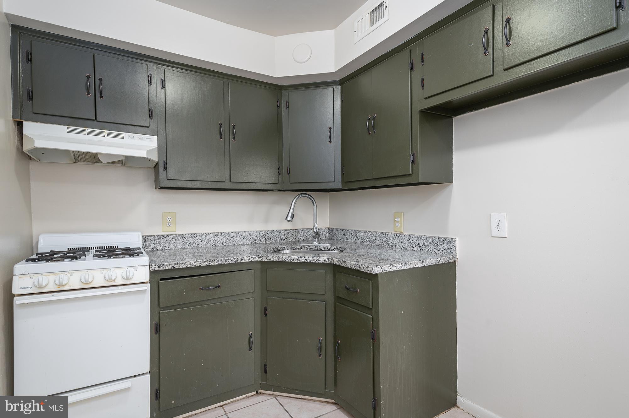 UPTON - Residential Lease