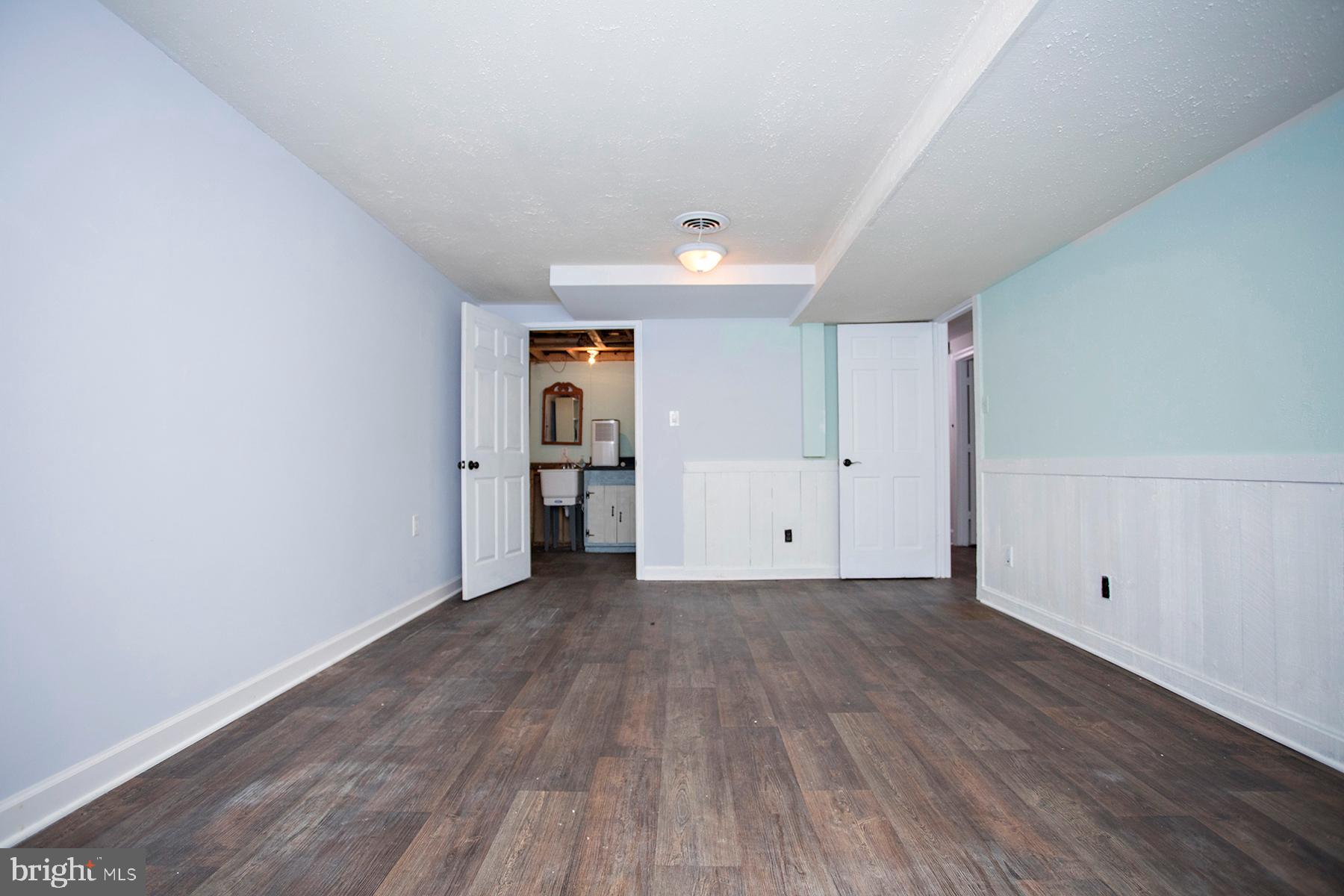 WESTWOOD - Residential Lease