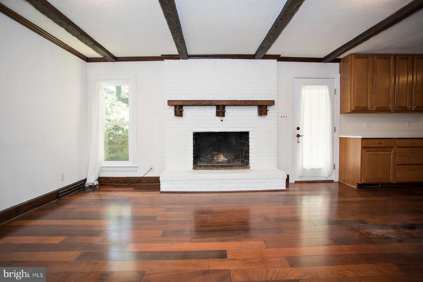 WESTWOOD - Residential Lease