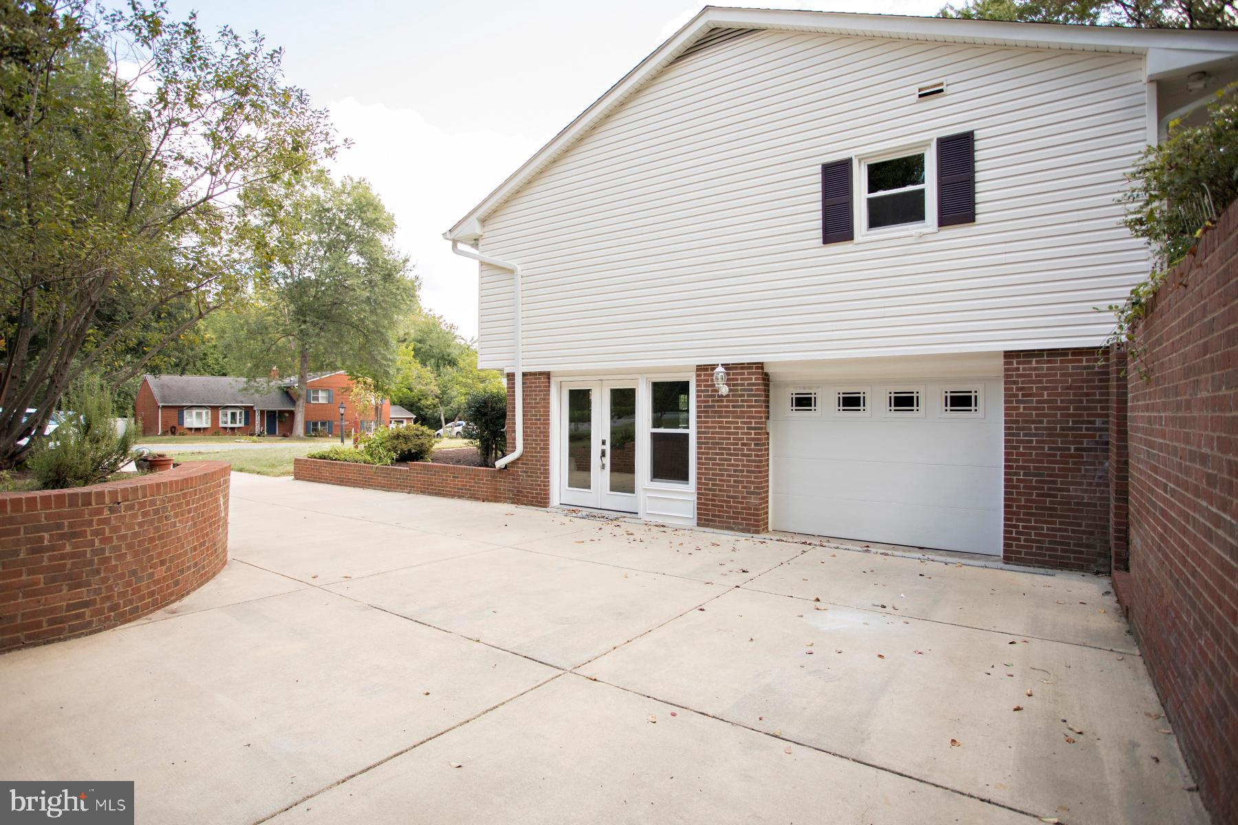 WESTWOOD - Residential Lease