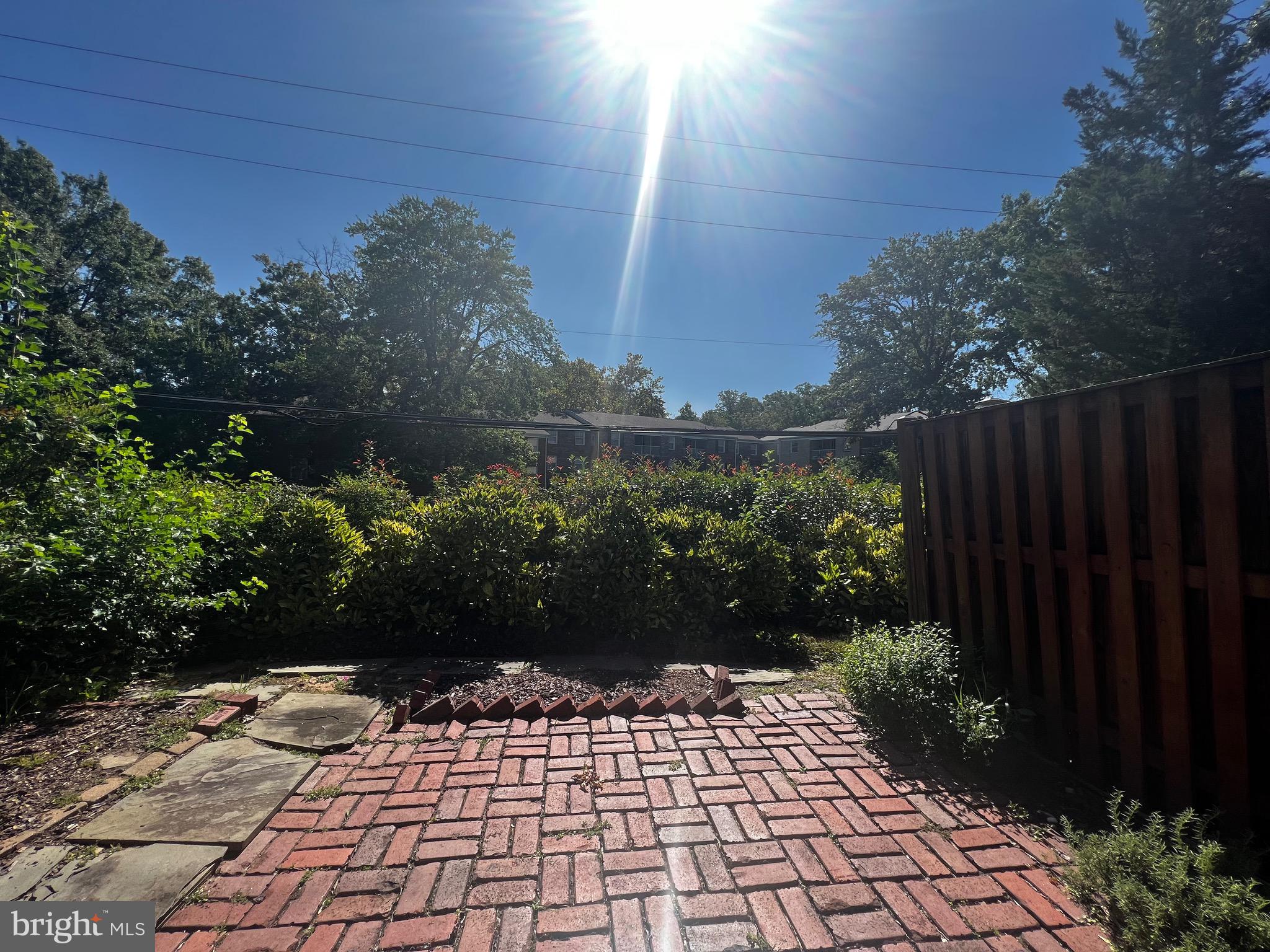 GREENBELT - Residential Lease