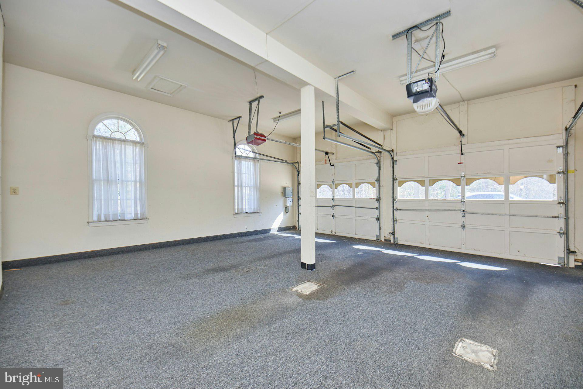 CAERNARVON WOODS - Residential