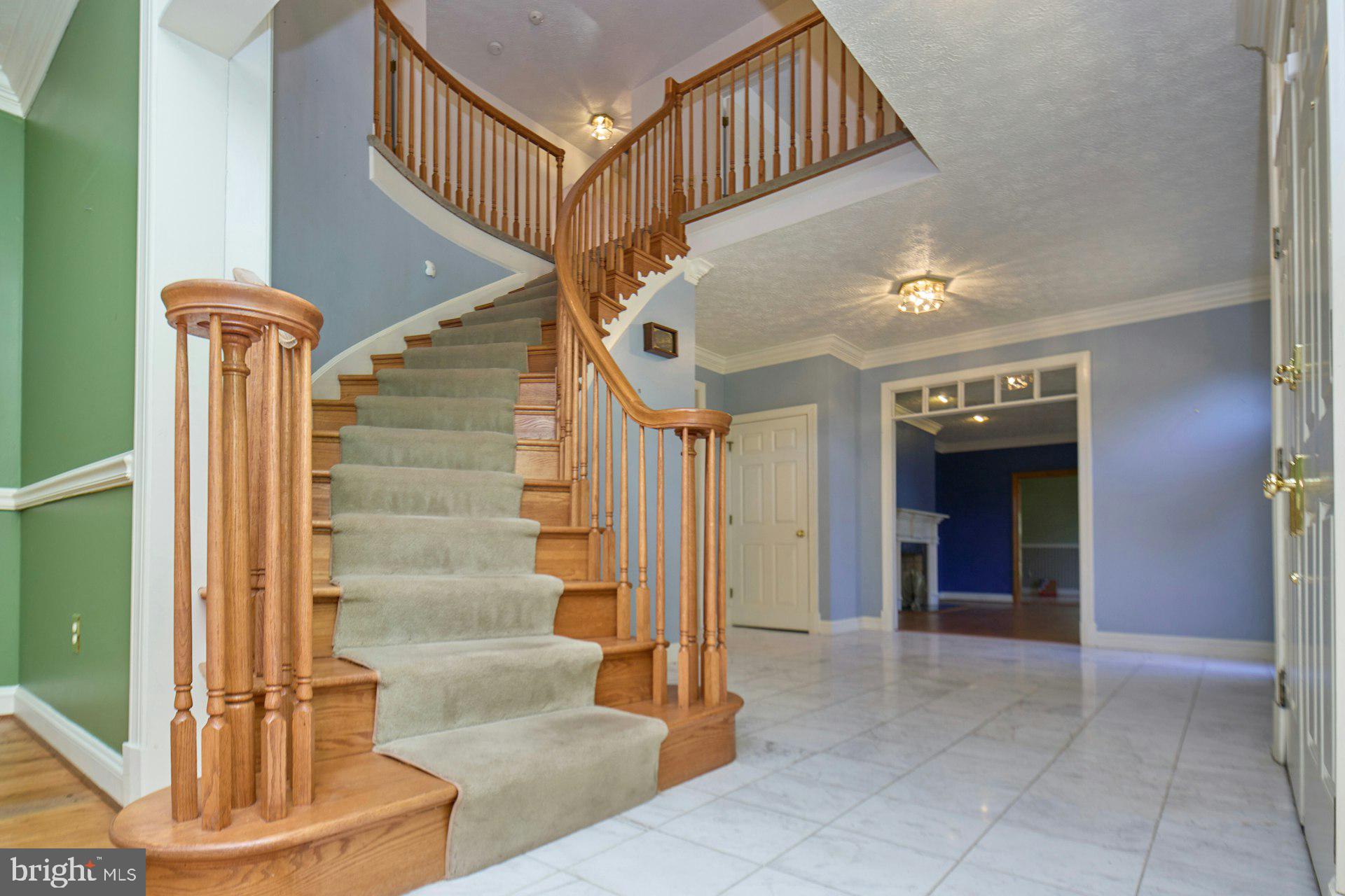 CAERNARVON WOODS - Residential