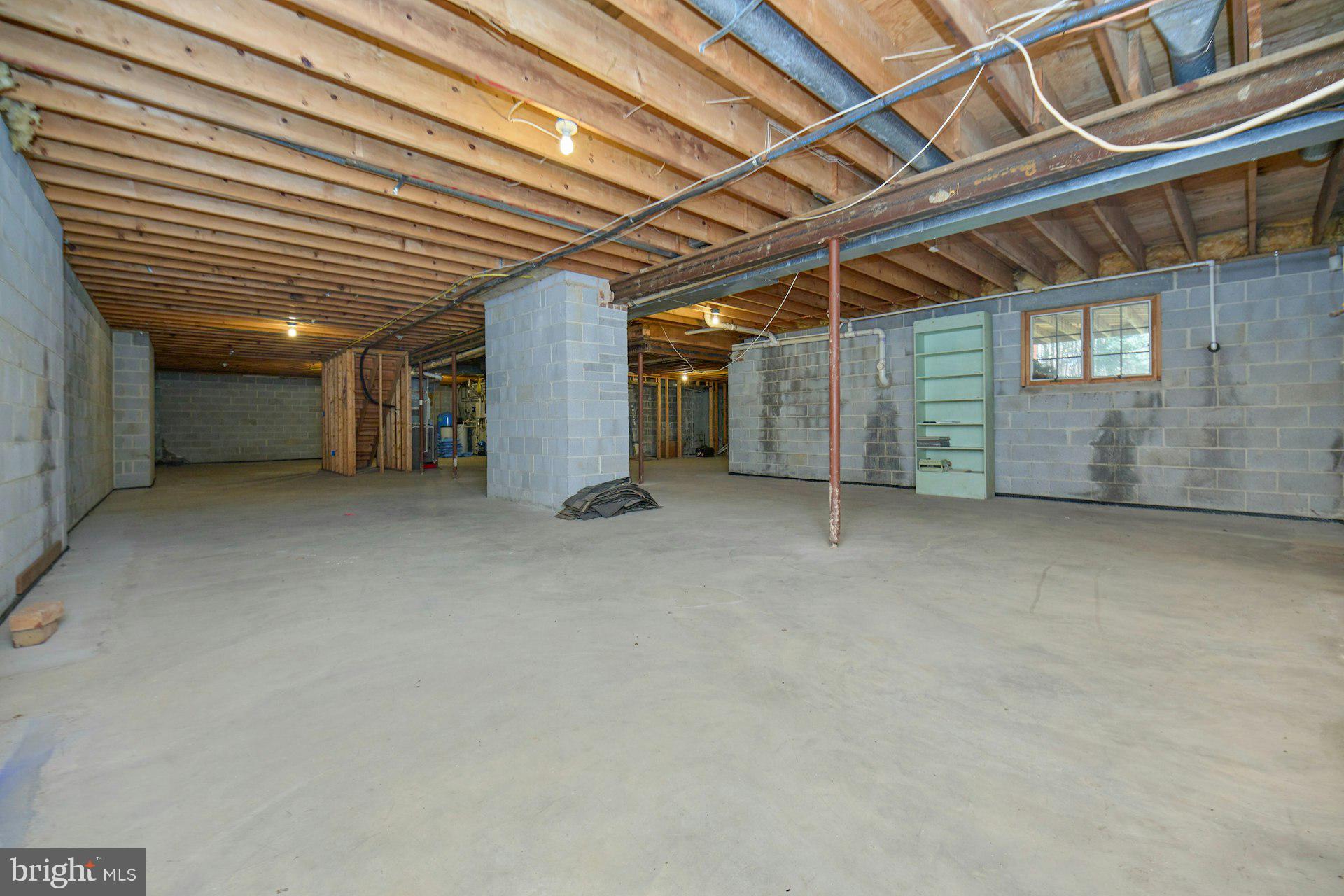 CAERNARVON WOODS - Residential