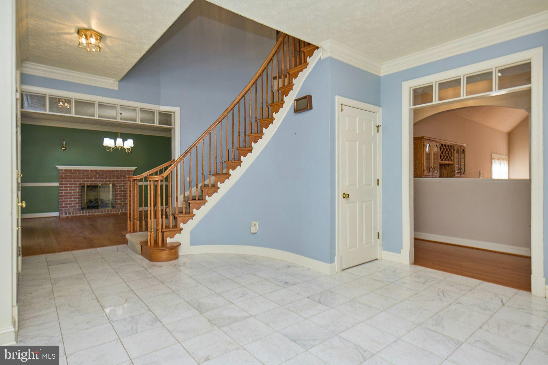 CAERNARVON WOODS - Residential