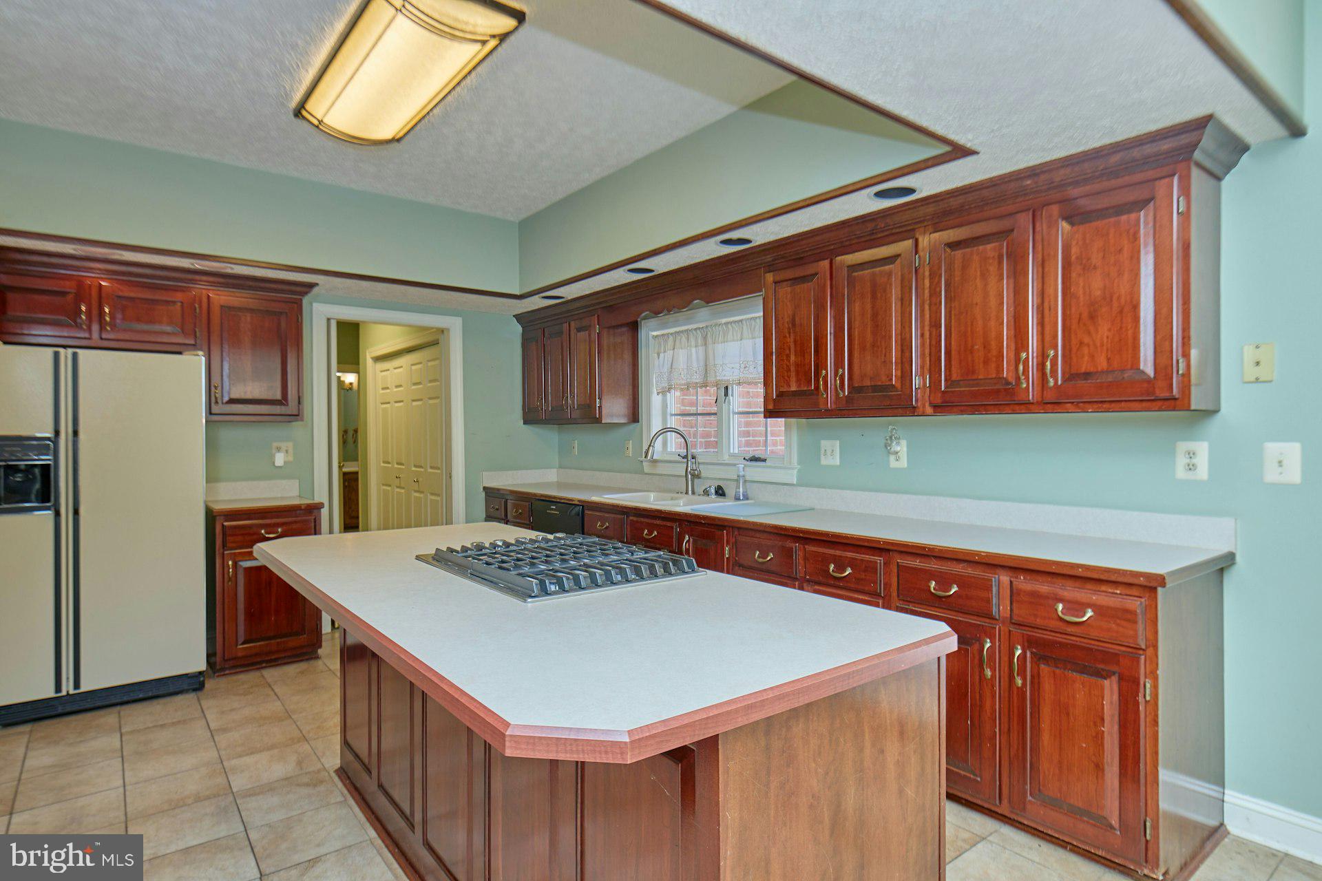 CAERNARVON WOODS - Residential