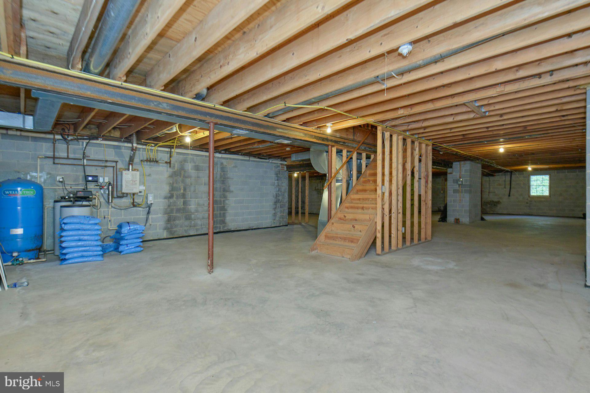 CAERNARVON WOODS - Residential