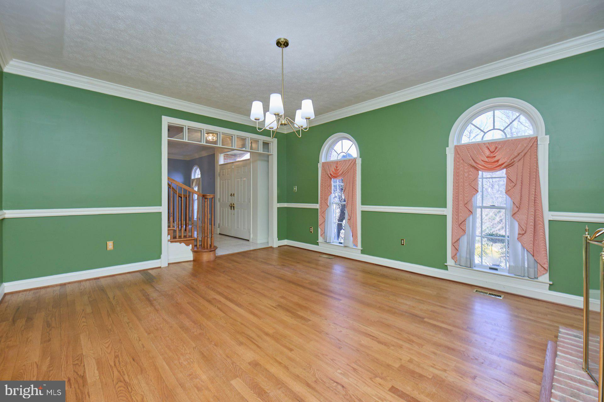 CAERNARVON WOODS - Residential