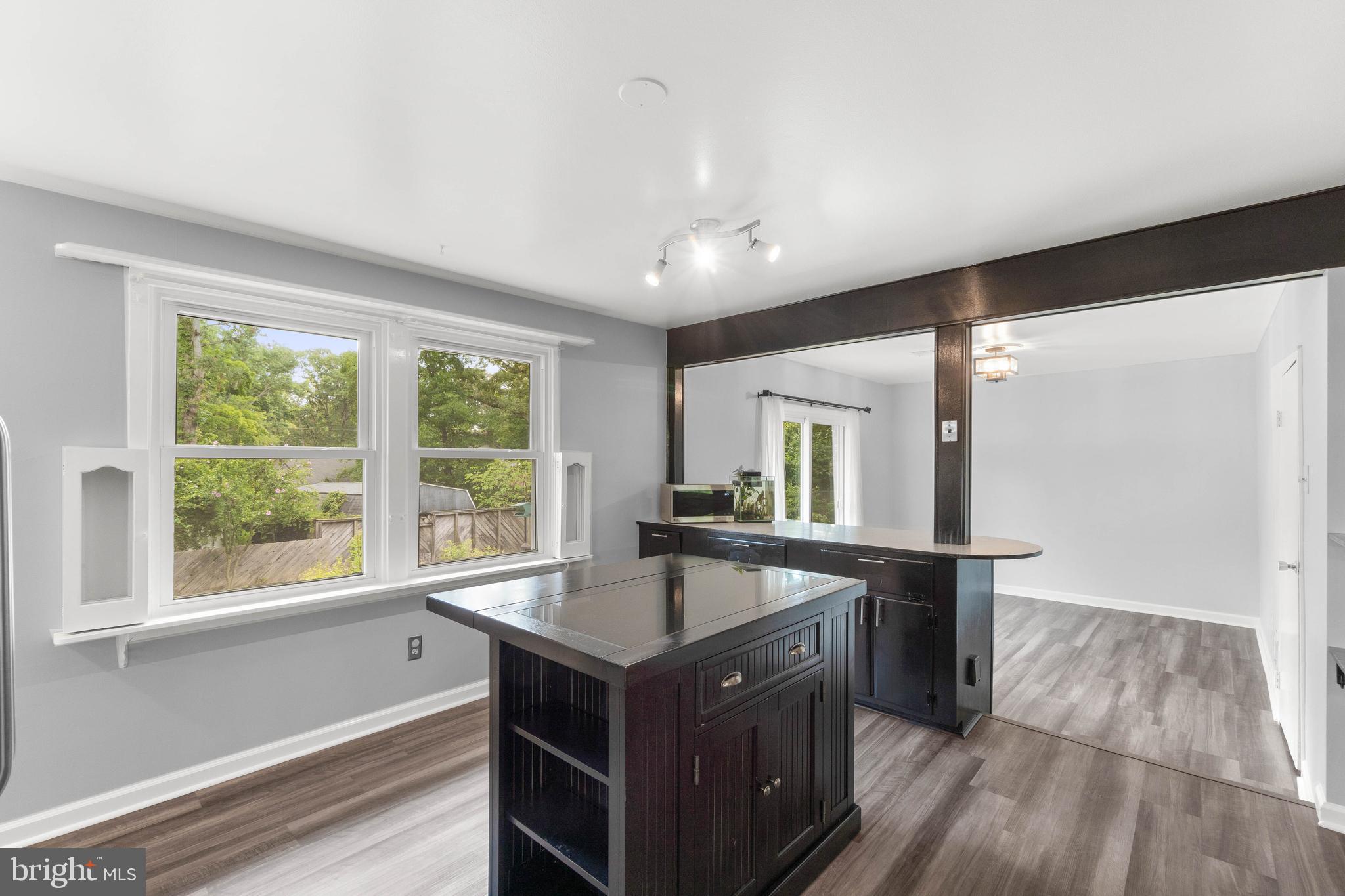 HILLMEADE MANOR - Residential