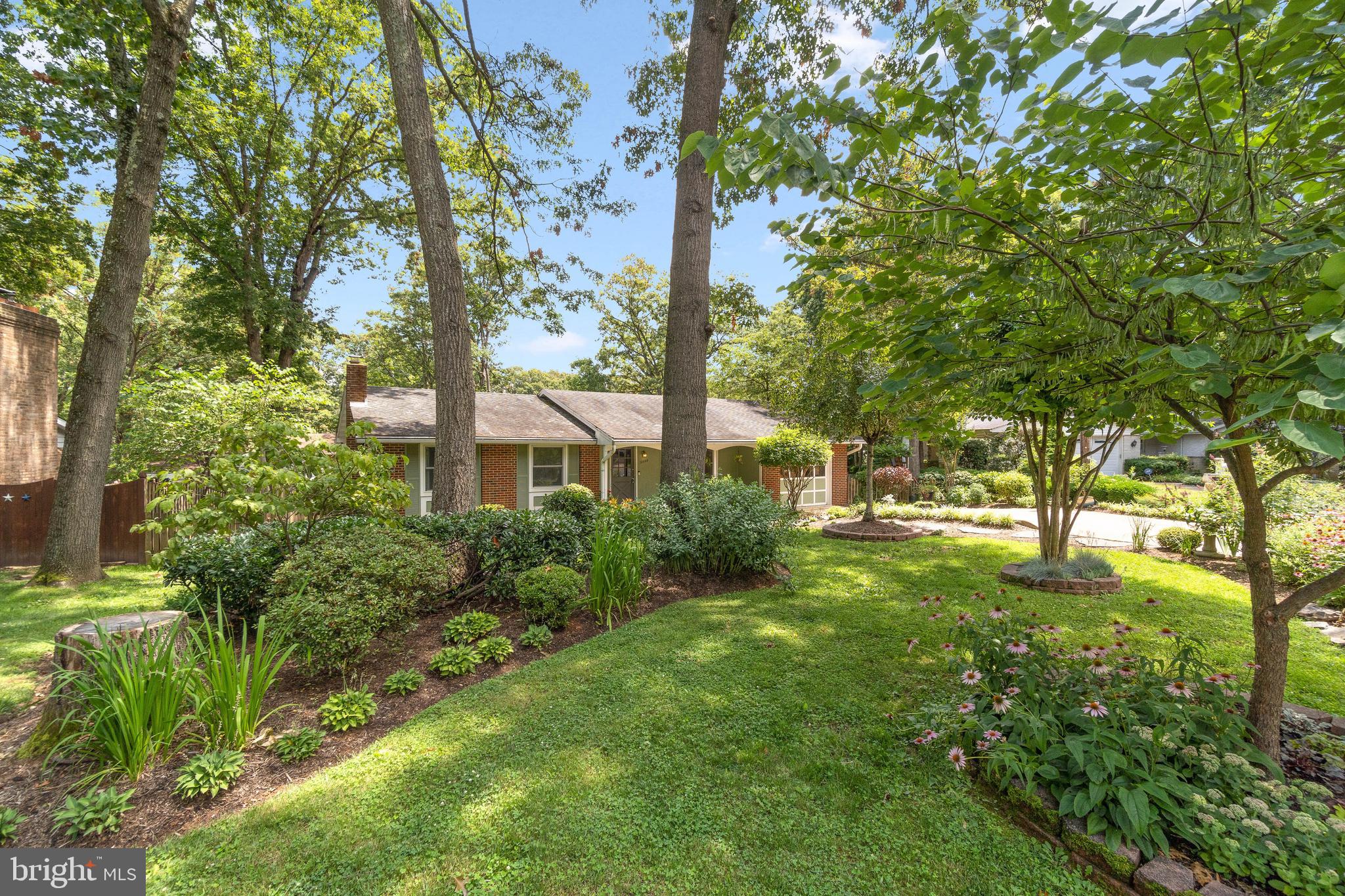 HILLMEADE MANOR - Residential