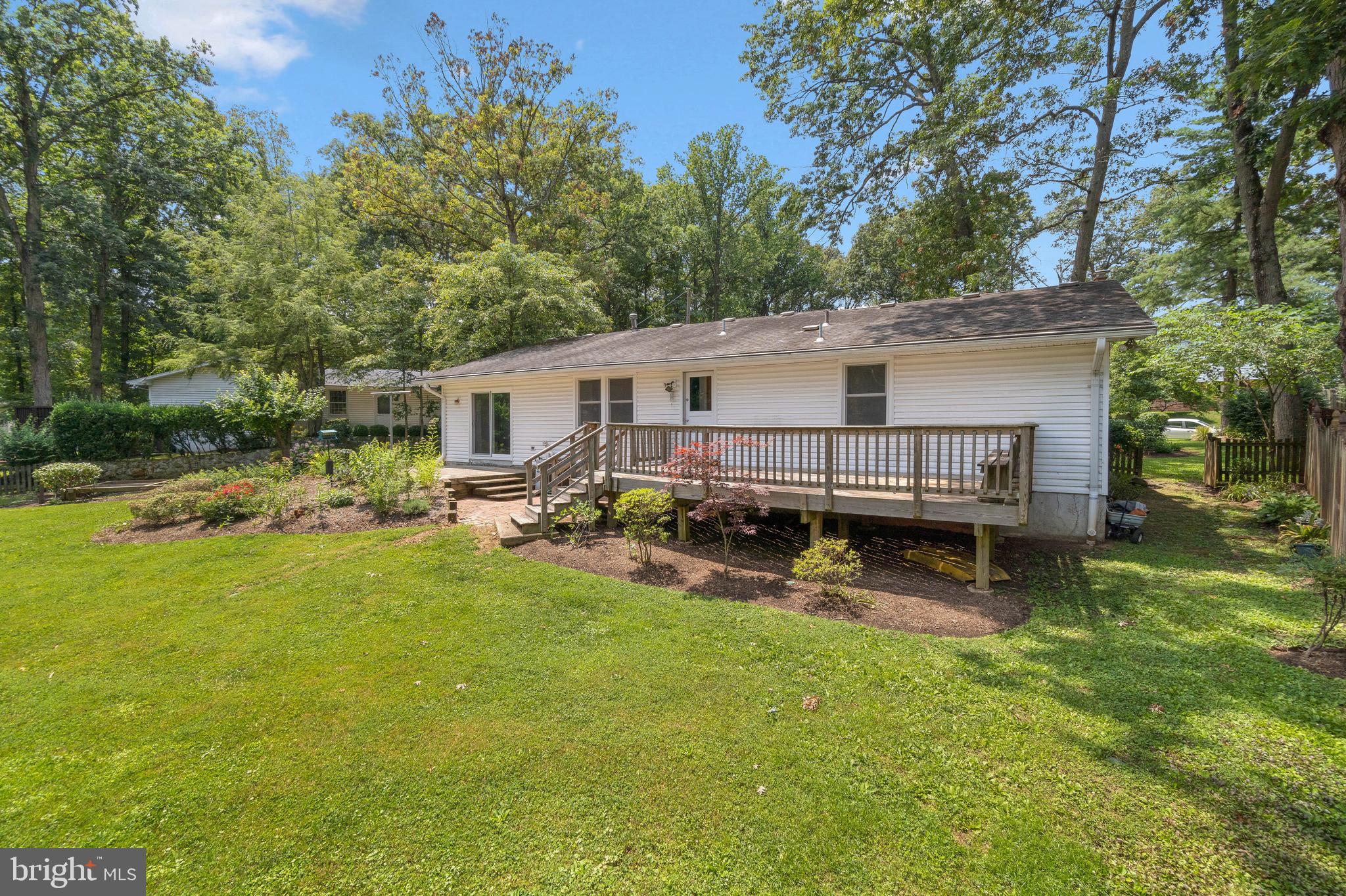 HILLMEADE MANOR - Residential