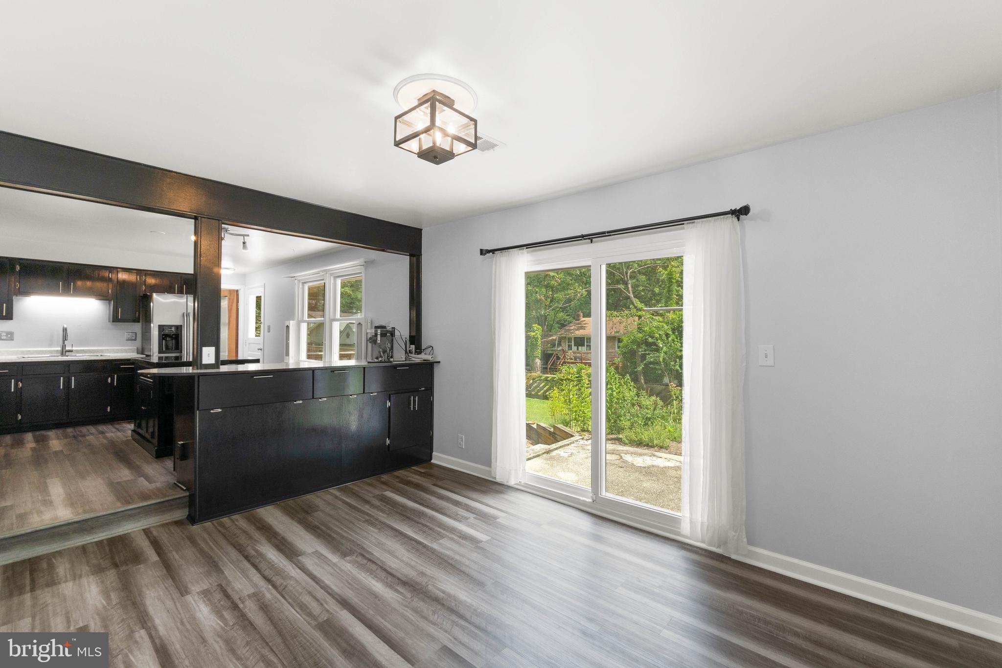 HILLMEADE MANOR - Residential