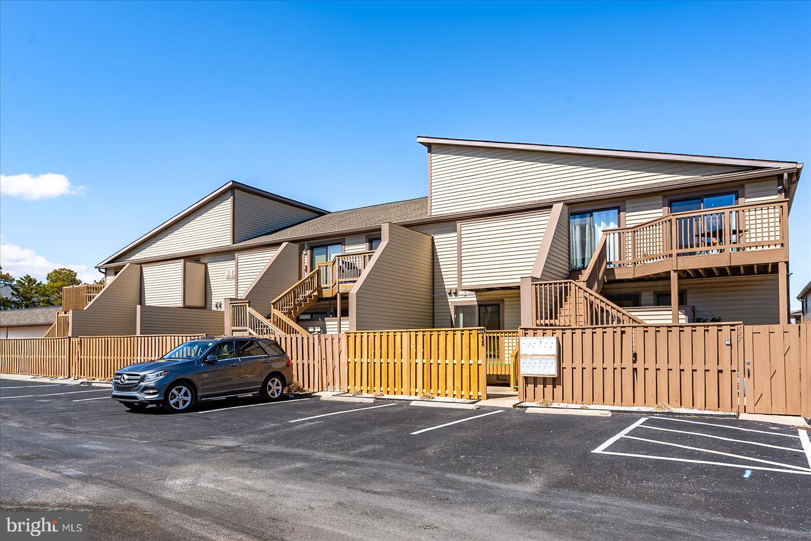 CLUB OCEAN VILLAS II - Residential