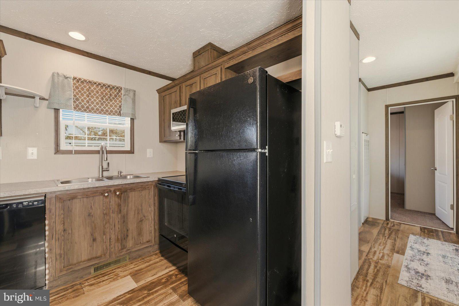 SALT LIFE PARK LLC - Residential