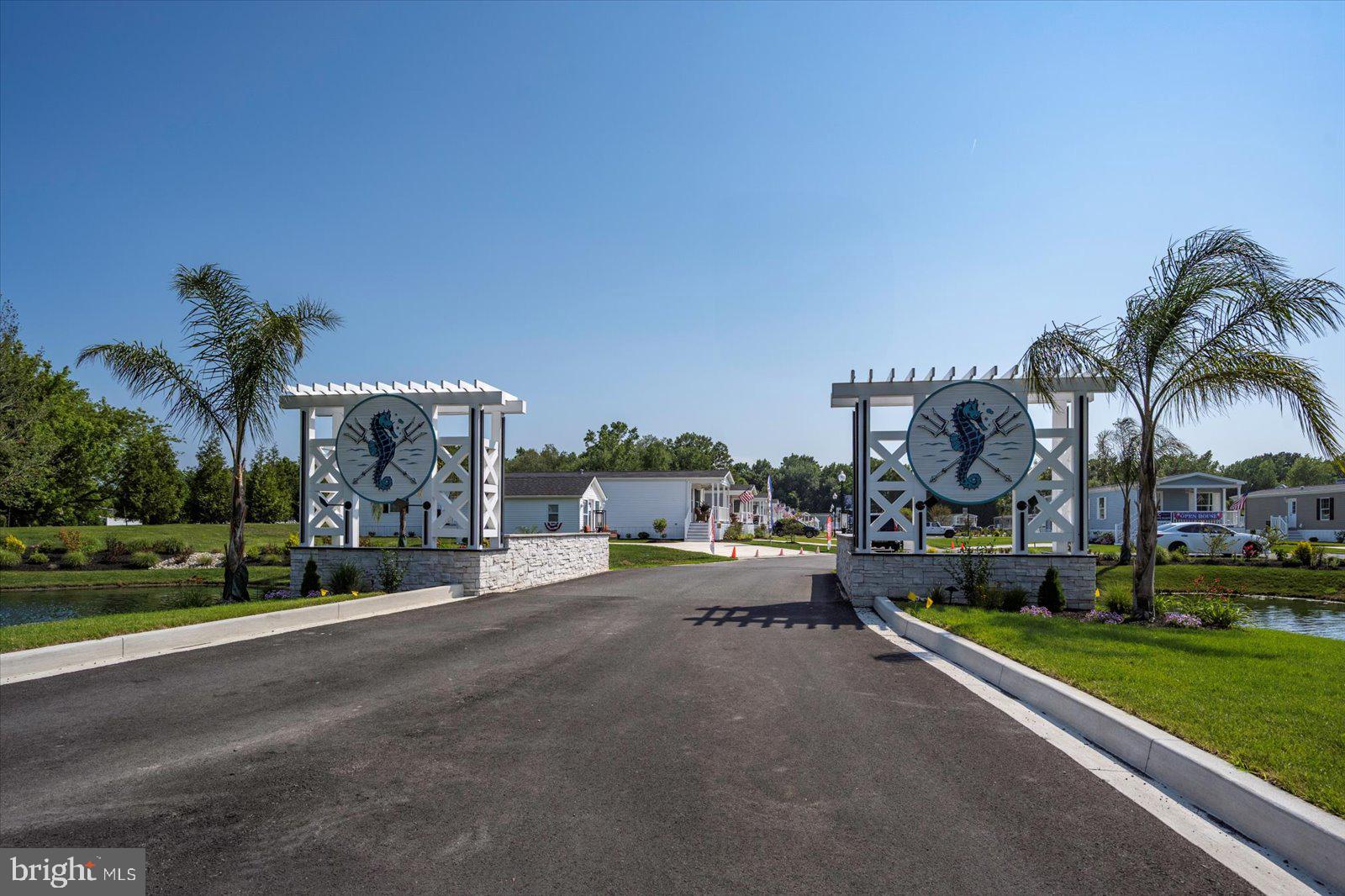 SALT LIFE PARK LLC - Residential