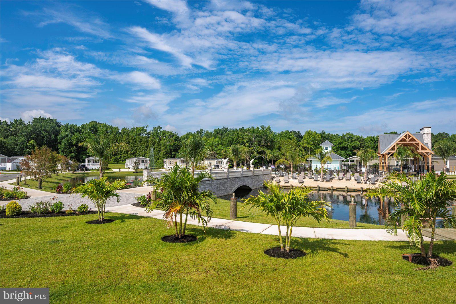 SALT LIFE PARK LLC - Residential