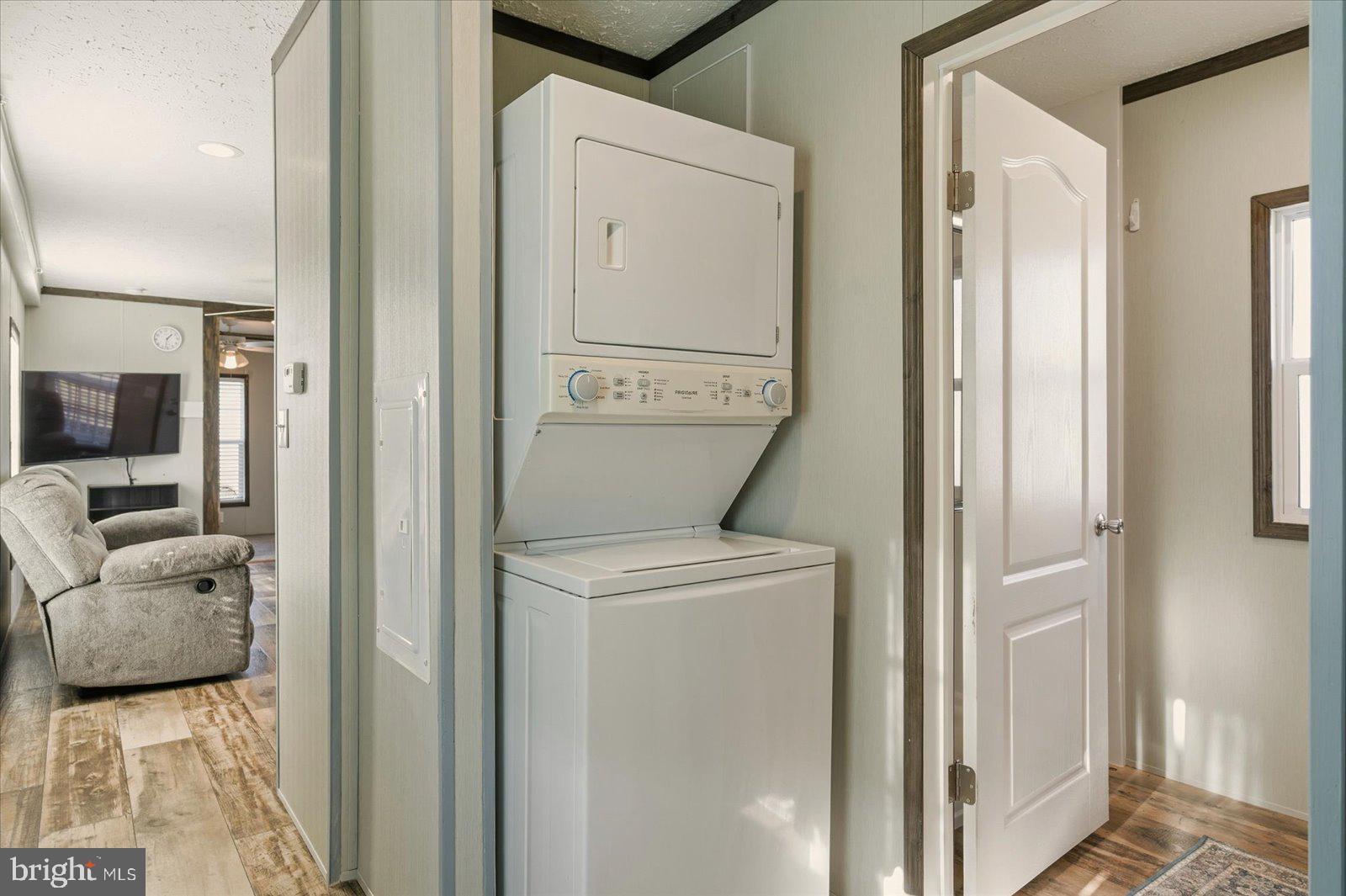 SALT LIFE PARK LLC - Residential