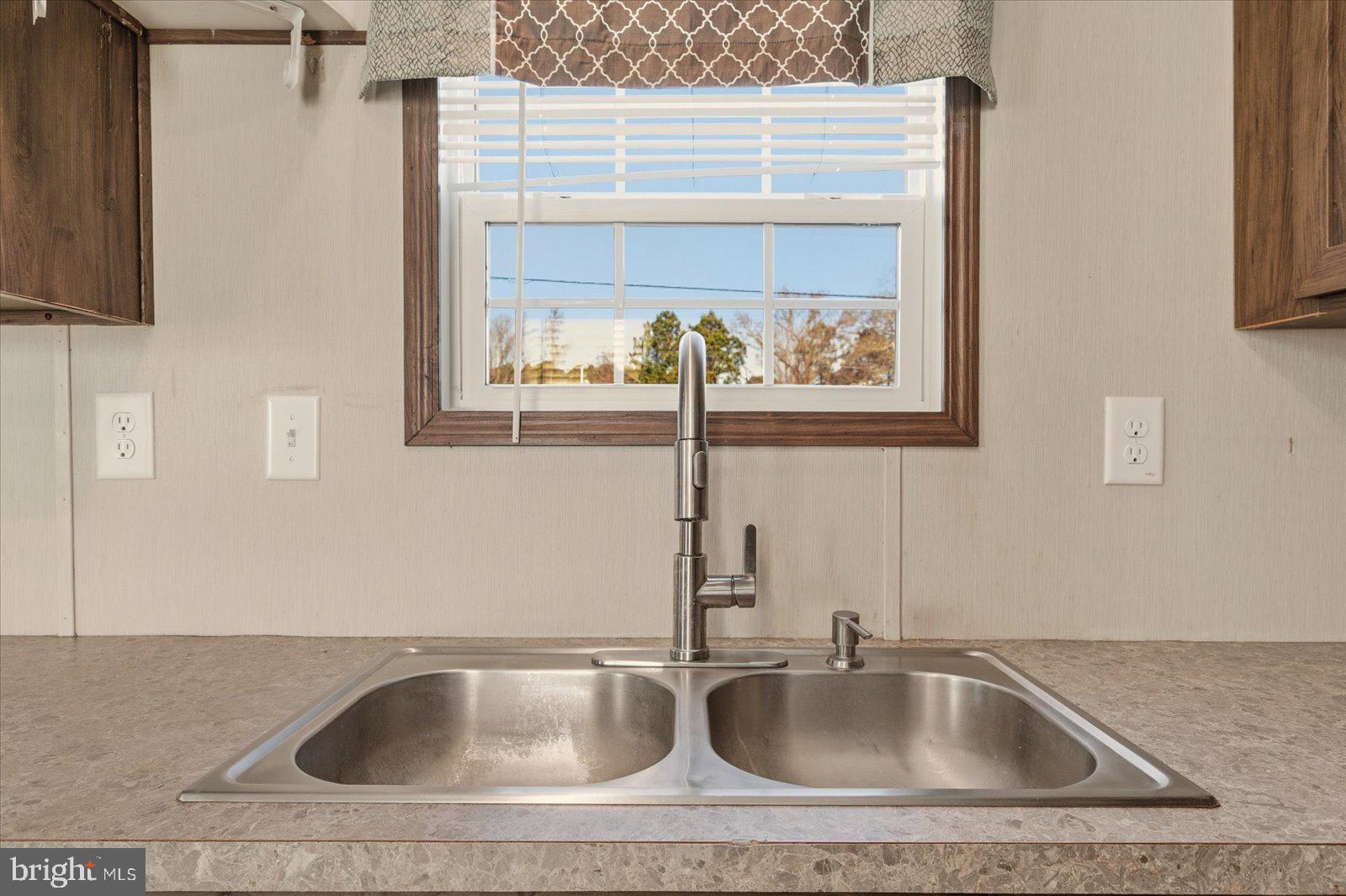 SALT LIFE PARK LLC - Residential