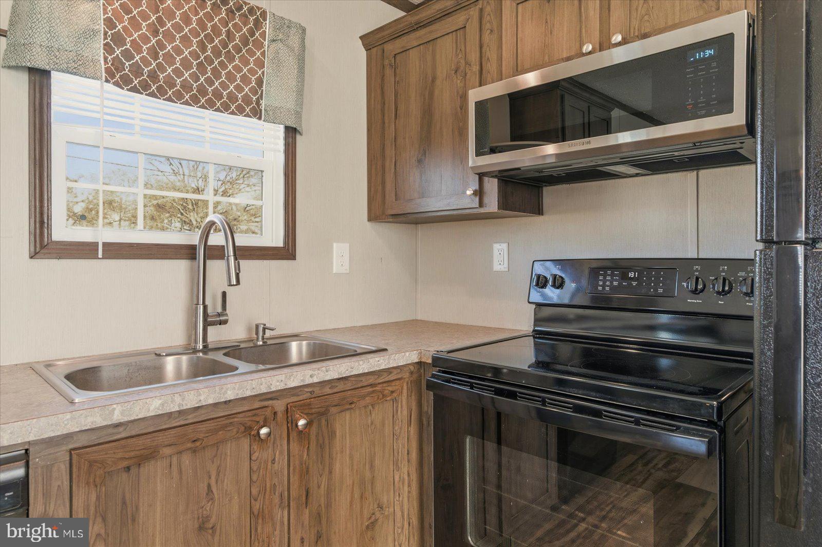 SALT LIFE PARK LLC - Residential