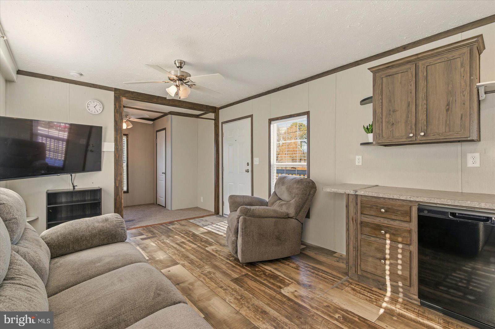 SALT LIFE PARK LLC - Residential