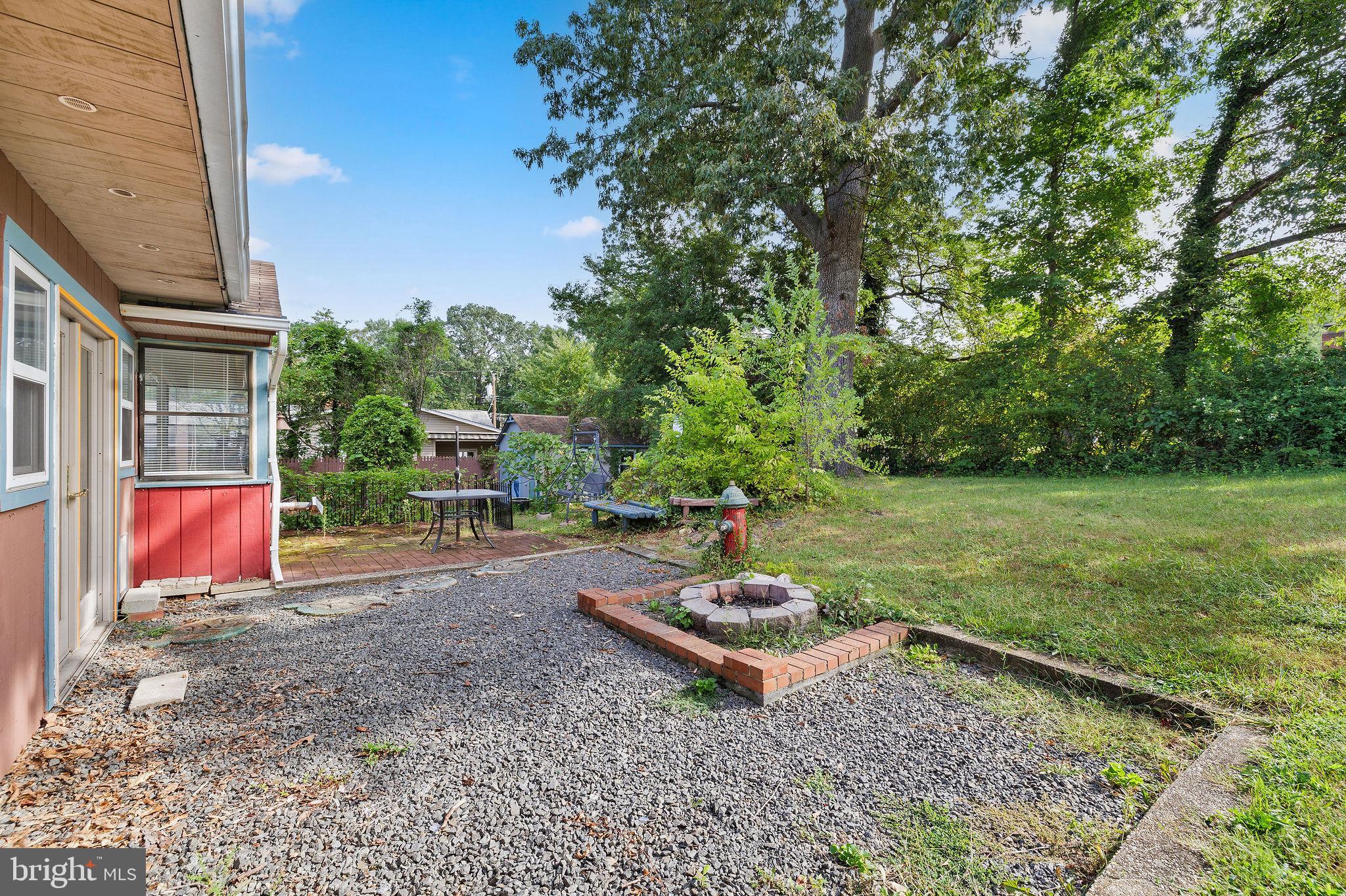 NORTH SPRINGFIELD - Residential