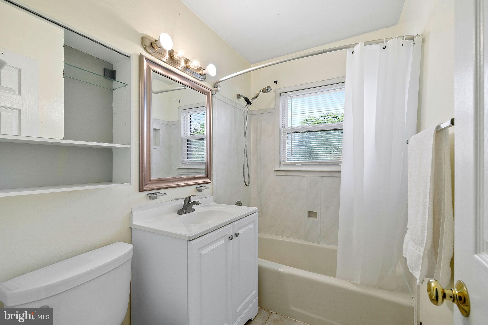 NORTH SPRINGFIELD - Residential