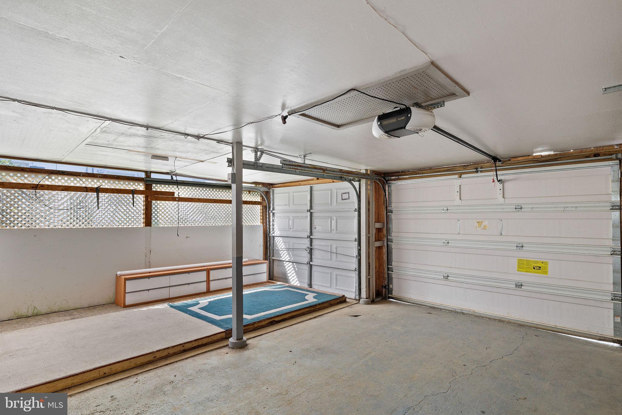 NORTH SPRINGFIELD - Residential