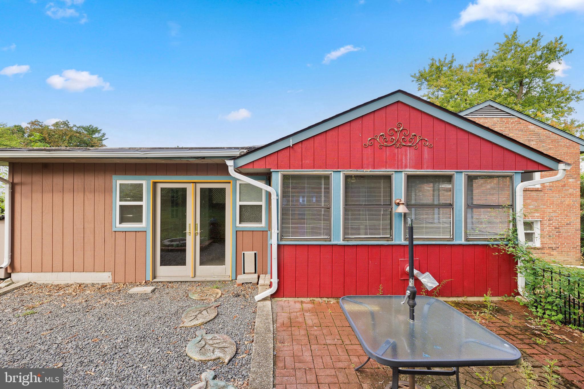 NORTH SPRINGFIELD - Residential