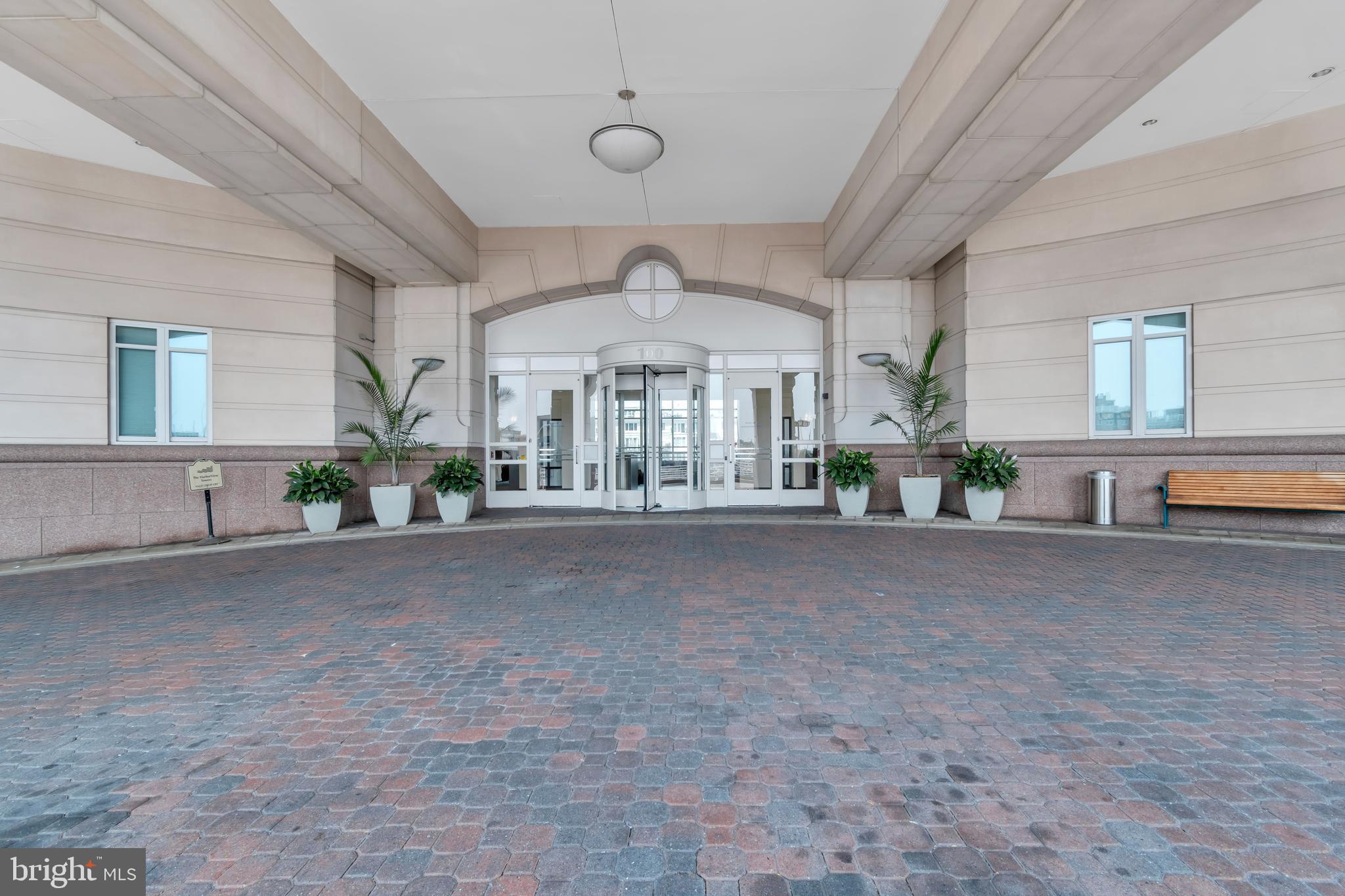 HARBORVIEW CONDOMINIUMS - Residential Lease