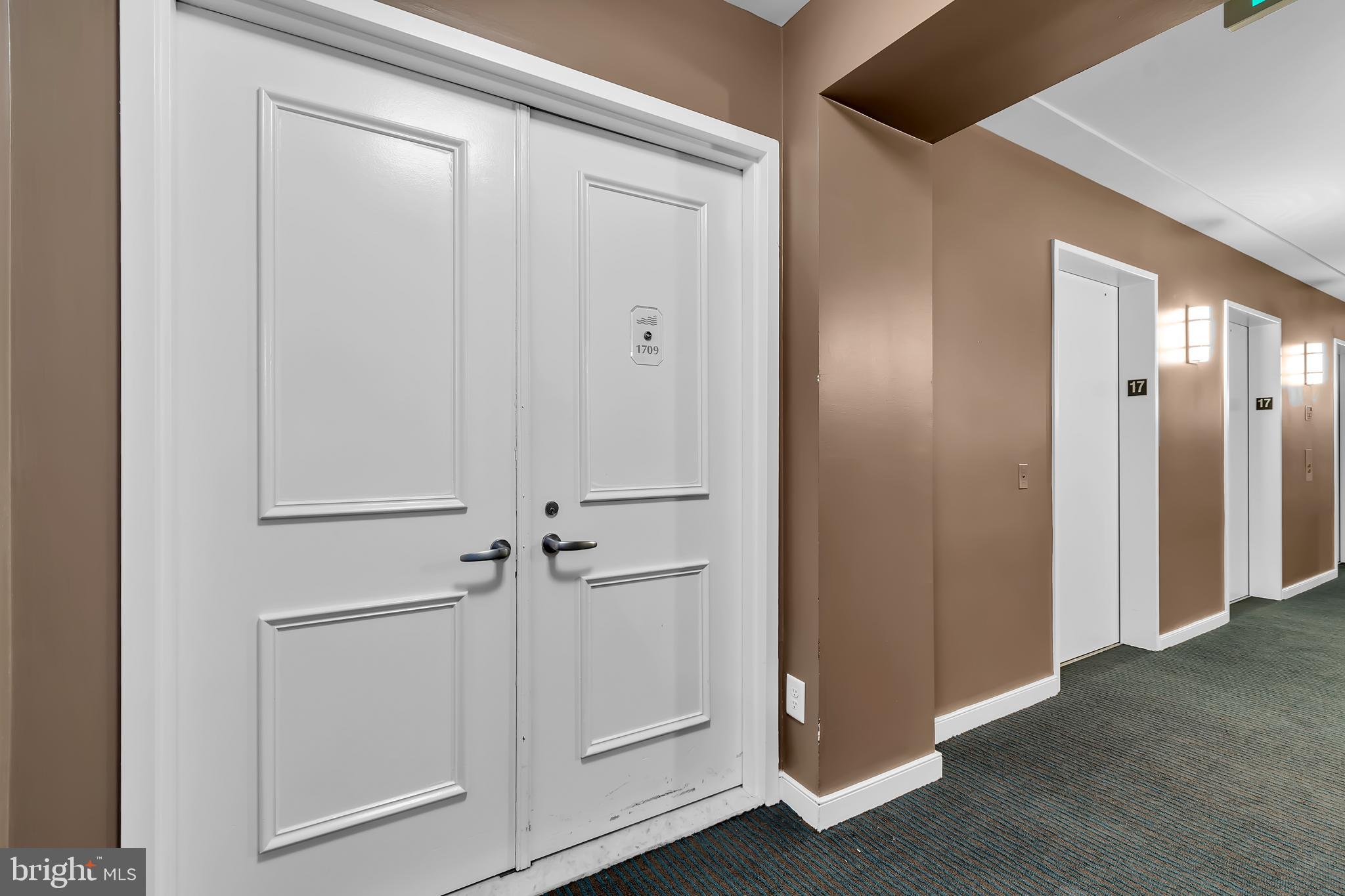 HARBORVIEW CONDOMINIUMS - Residential Lease