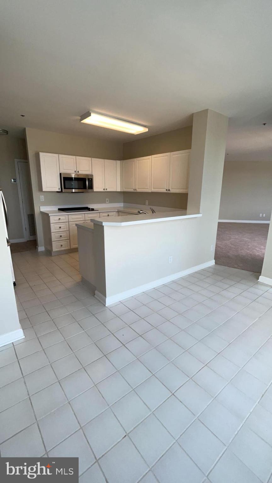 HARBORVIEW CONDOMINIUMS - Residential Lease