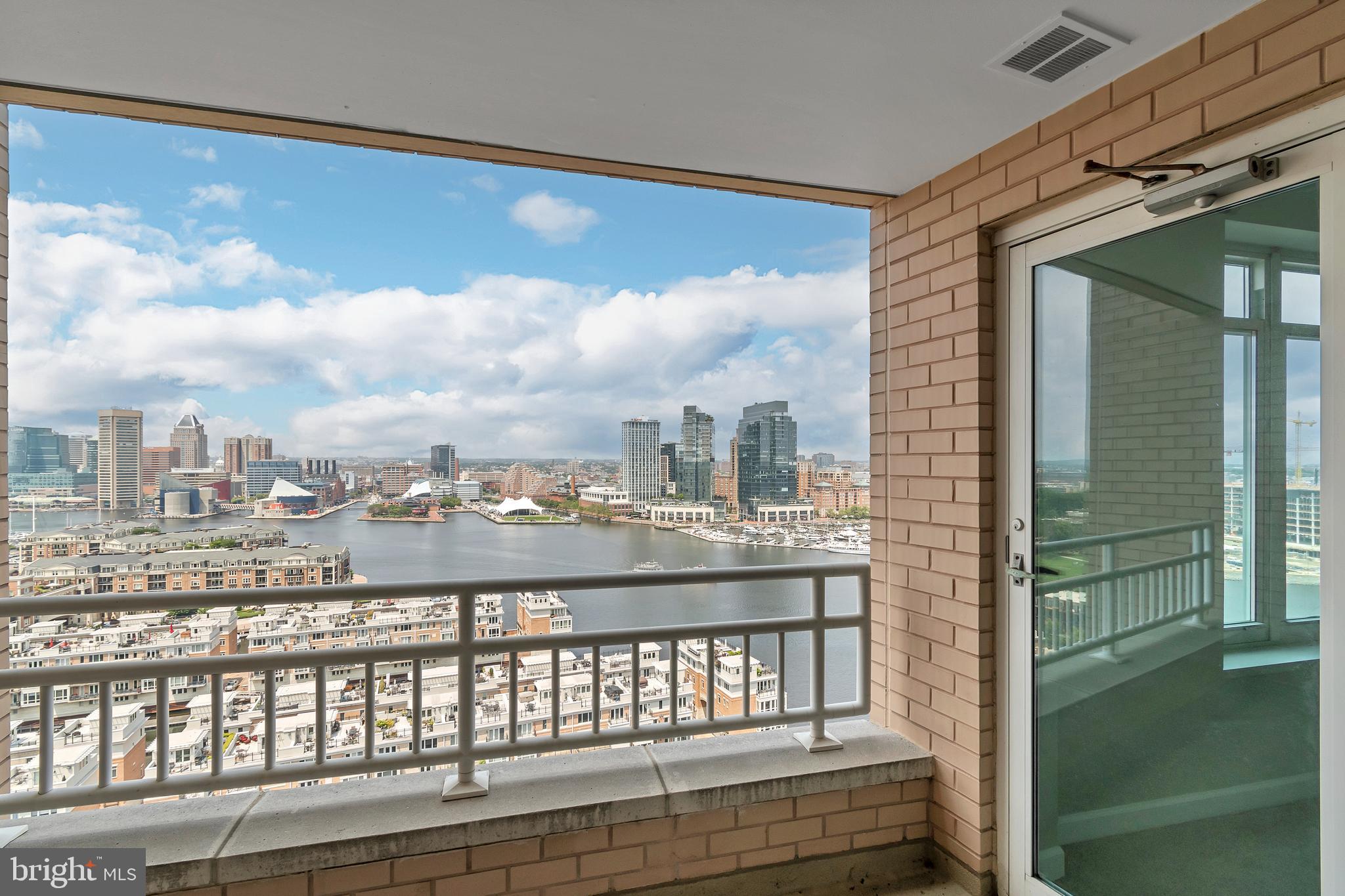 HARBORVIEW CONDOMINIUMS - Residential Lease