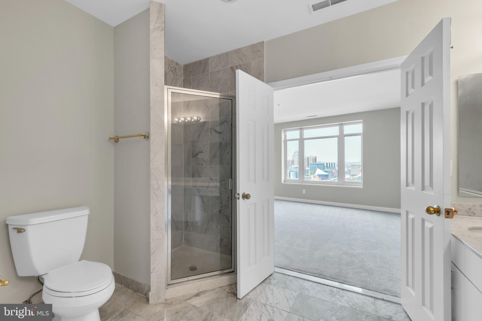 HARBORVIEW CONDOMINIUMS - Residential Lease