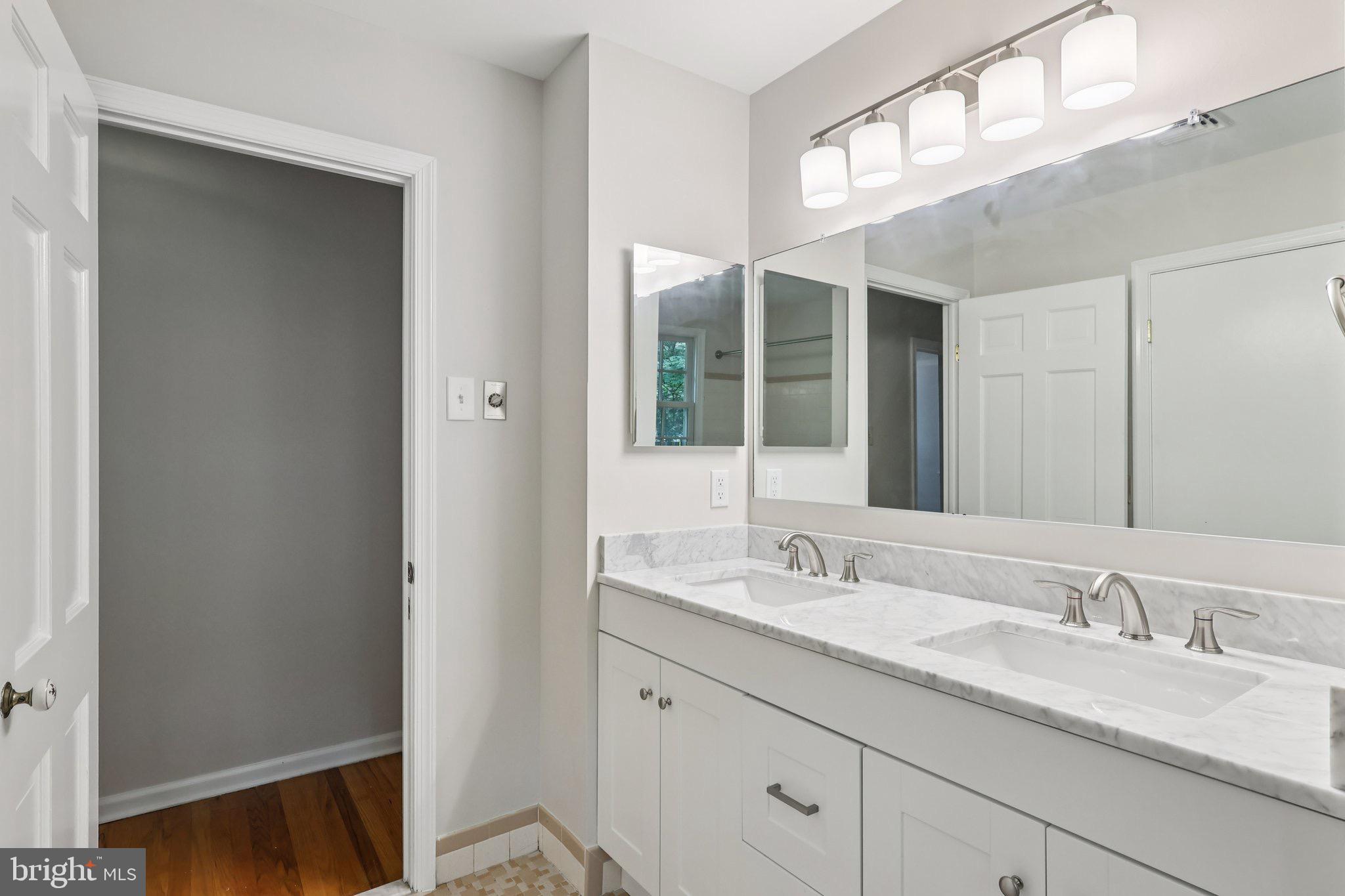 CHARTER CHASE - Residential