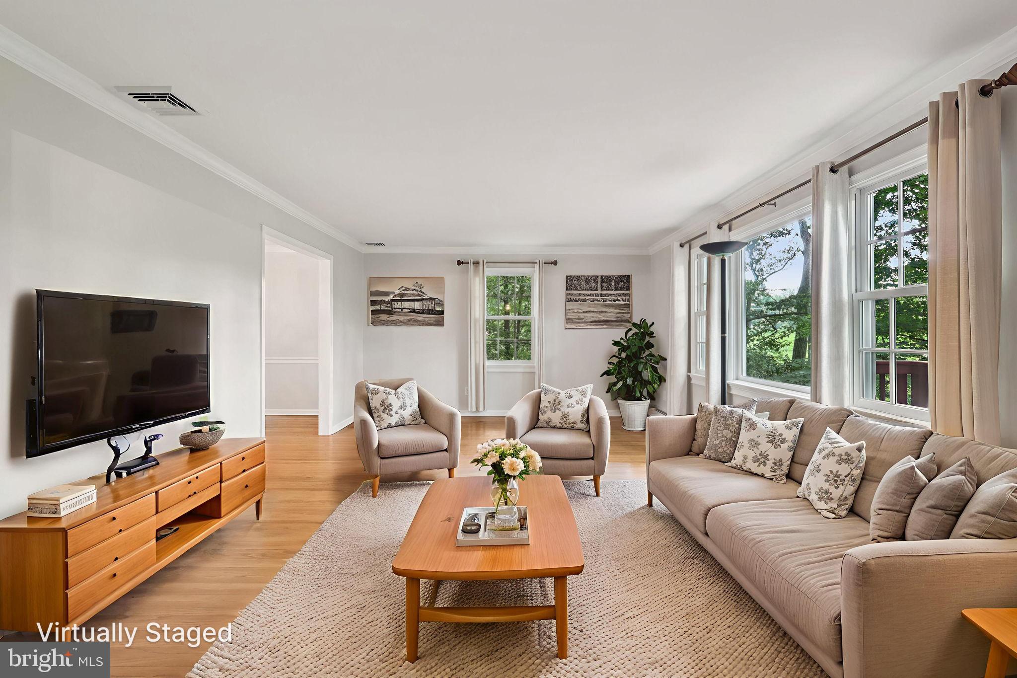 CHARTER CHASE - Residential